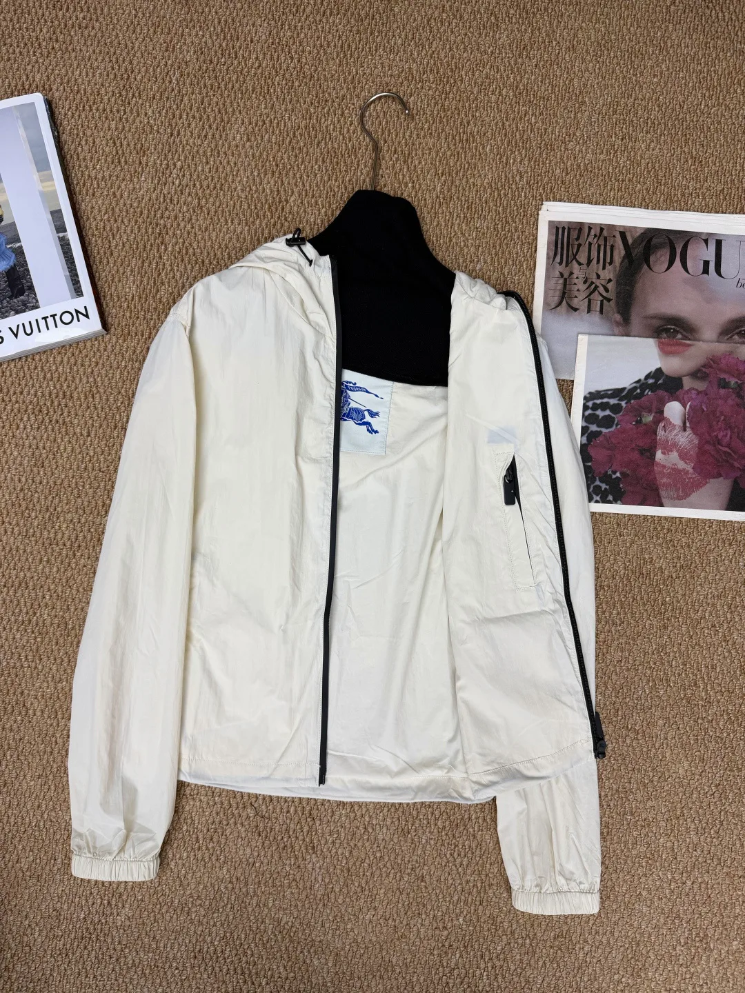 Куртки И Пуховики Женские Burberry 12922575