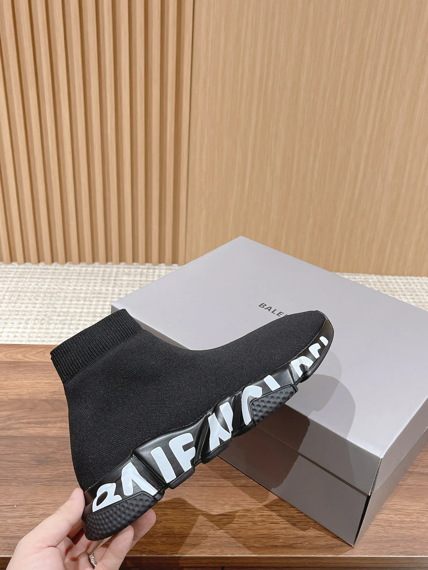 Кроссовки Женские Balenciaga 19780179