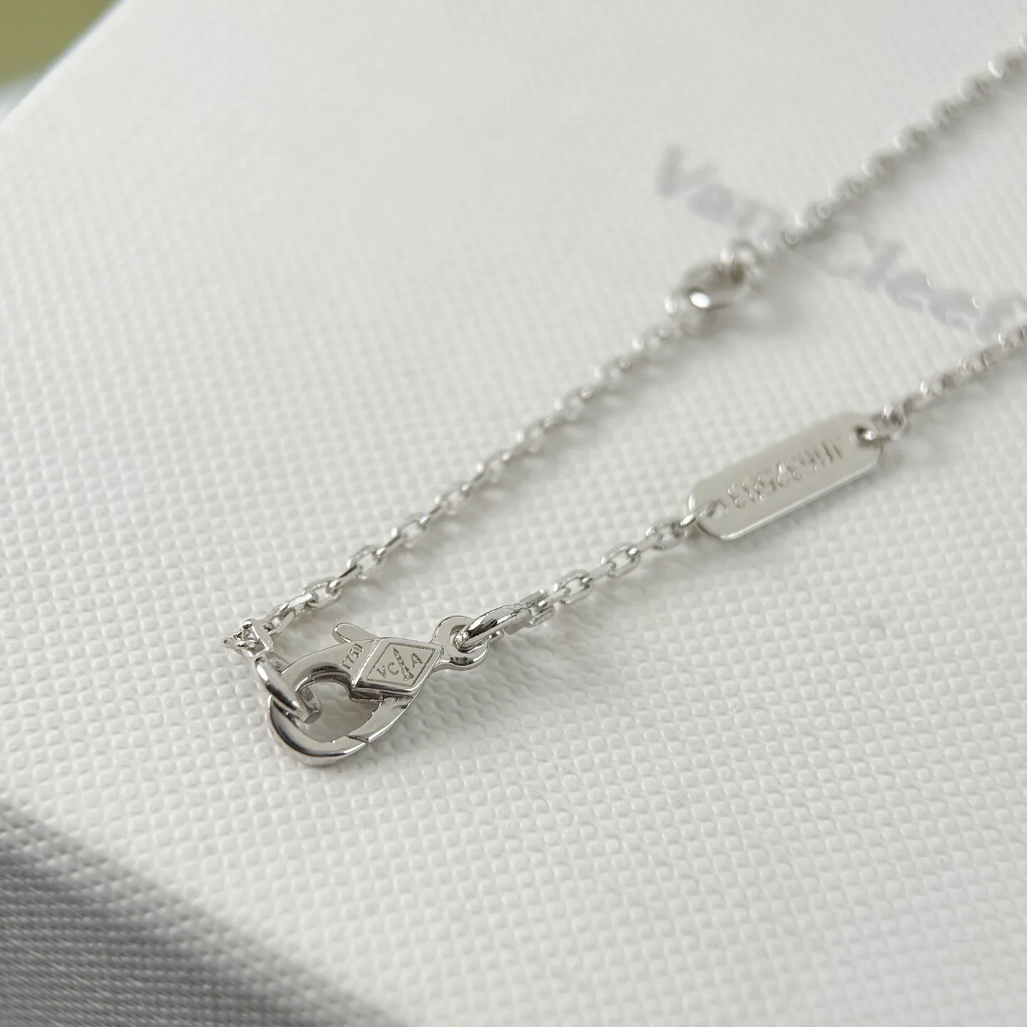 Бижутерия Van Cleef & Arpels 15497