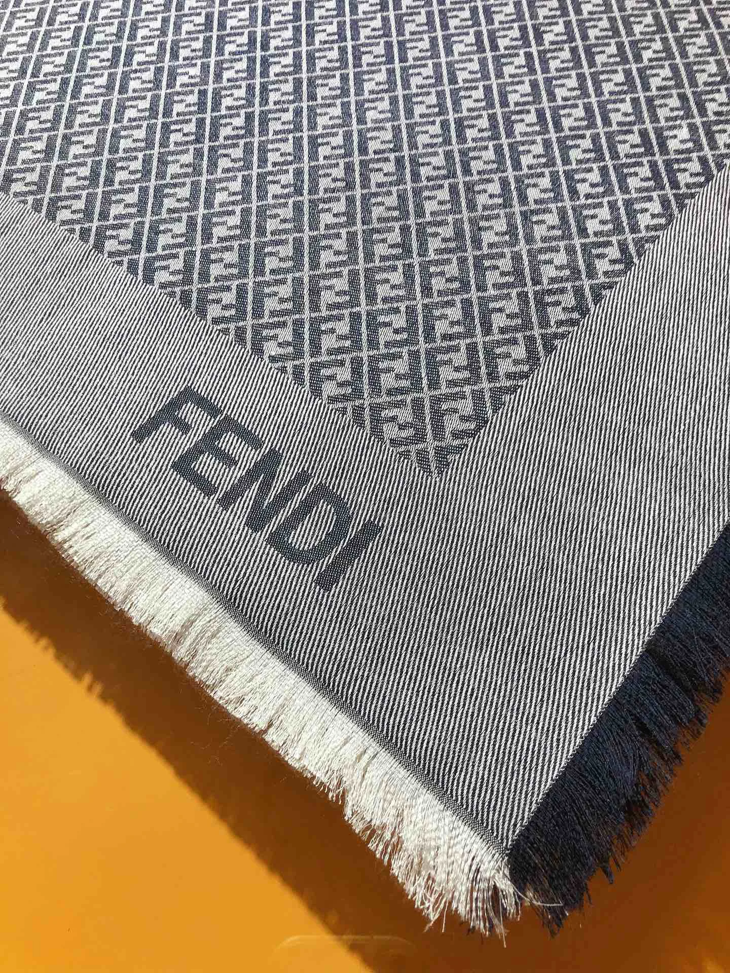 Шарфы Fendi 22757
