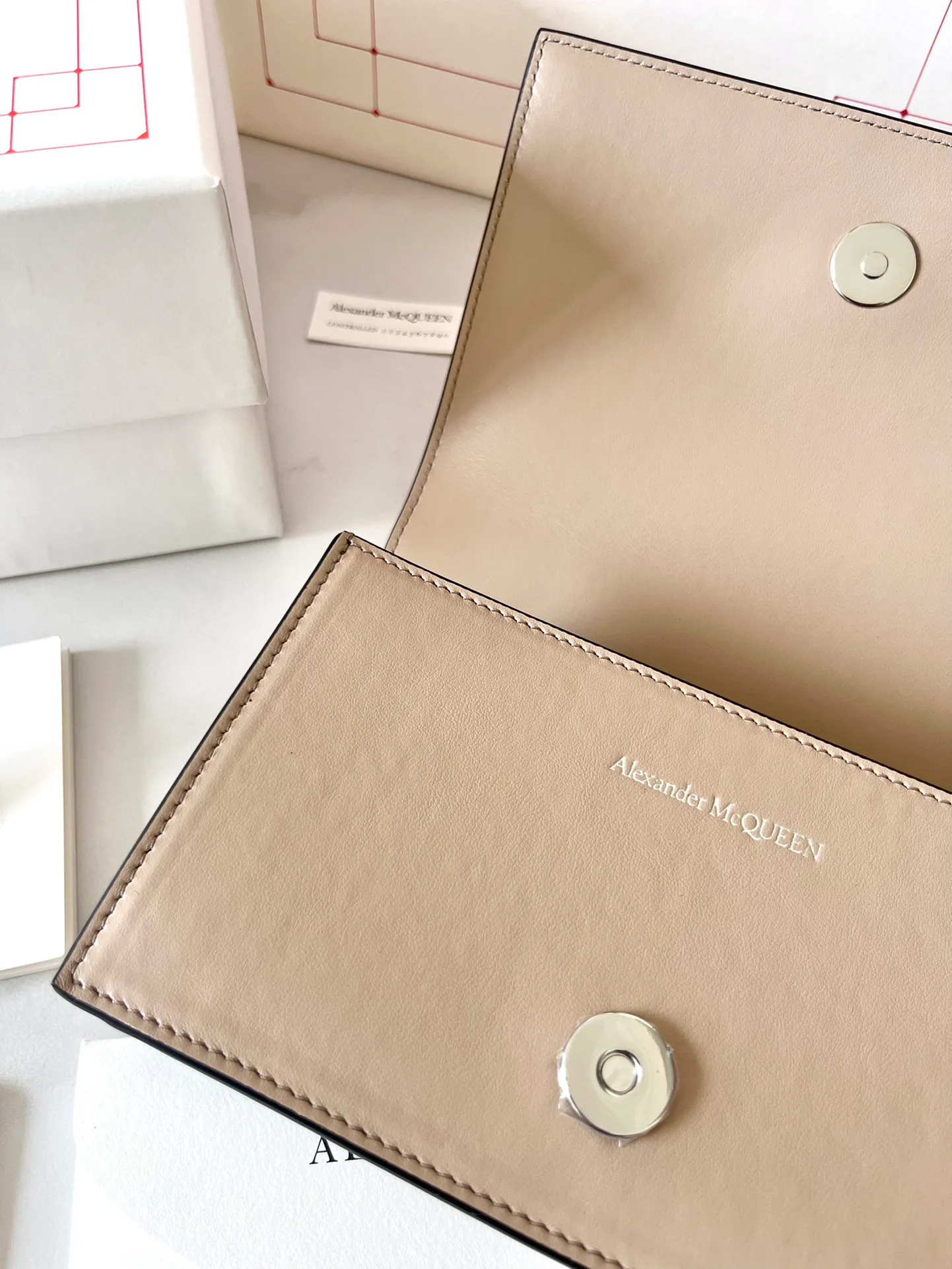 Классические Сумки Женские Alexander Mcqueen 11533079