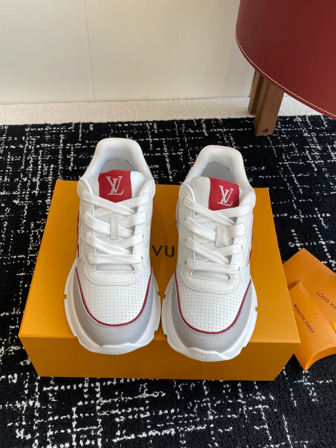 Кроссовки Мужские Louis Vuitton 28553