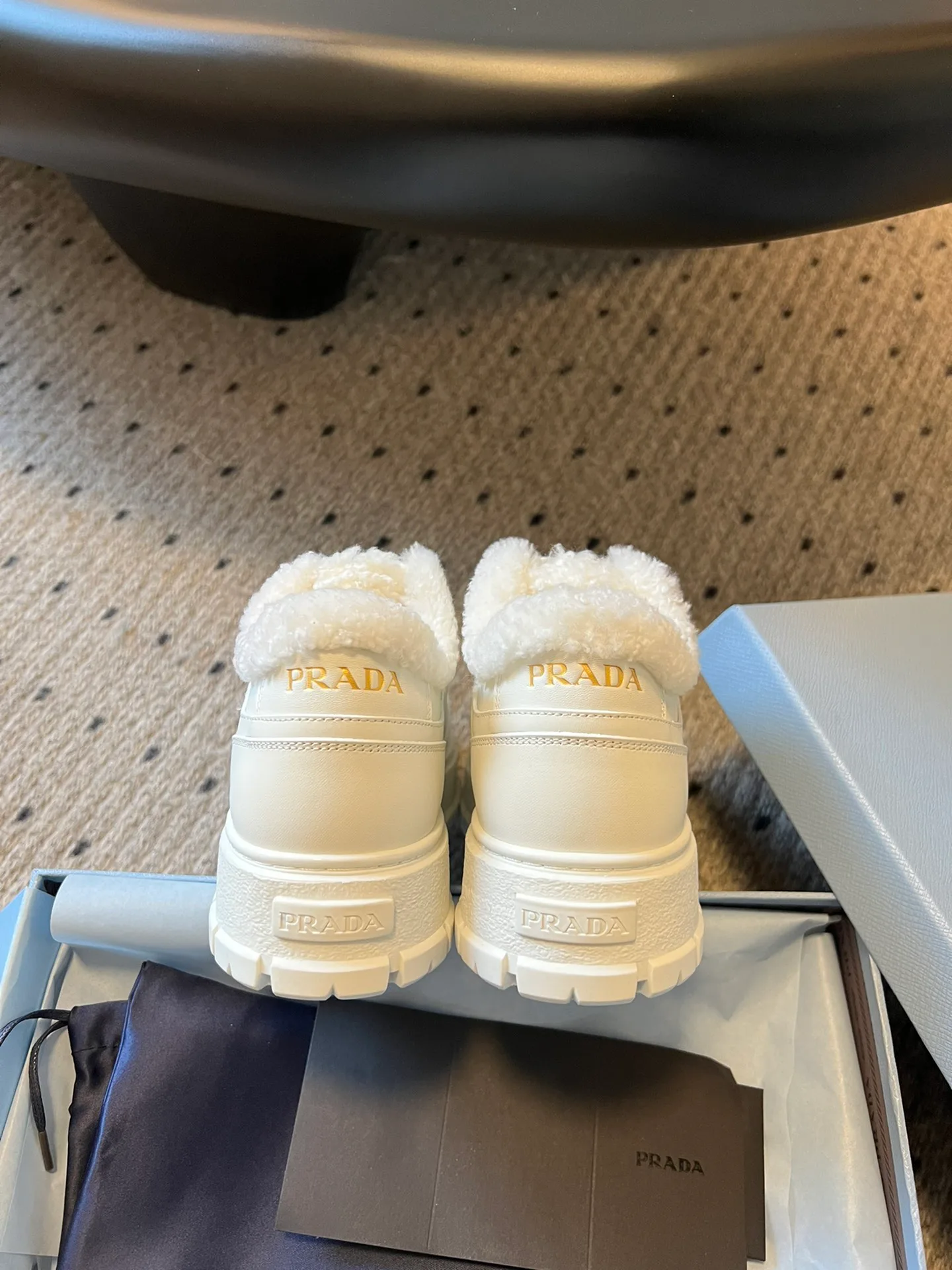 Кроссовки Женские Prada 94671