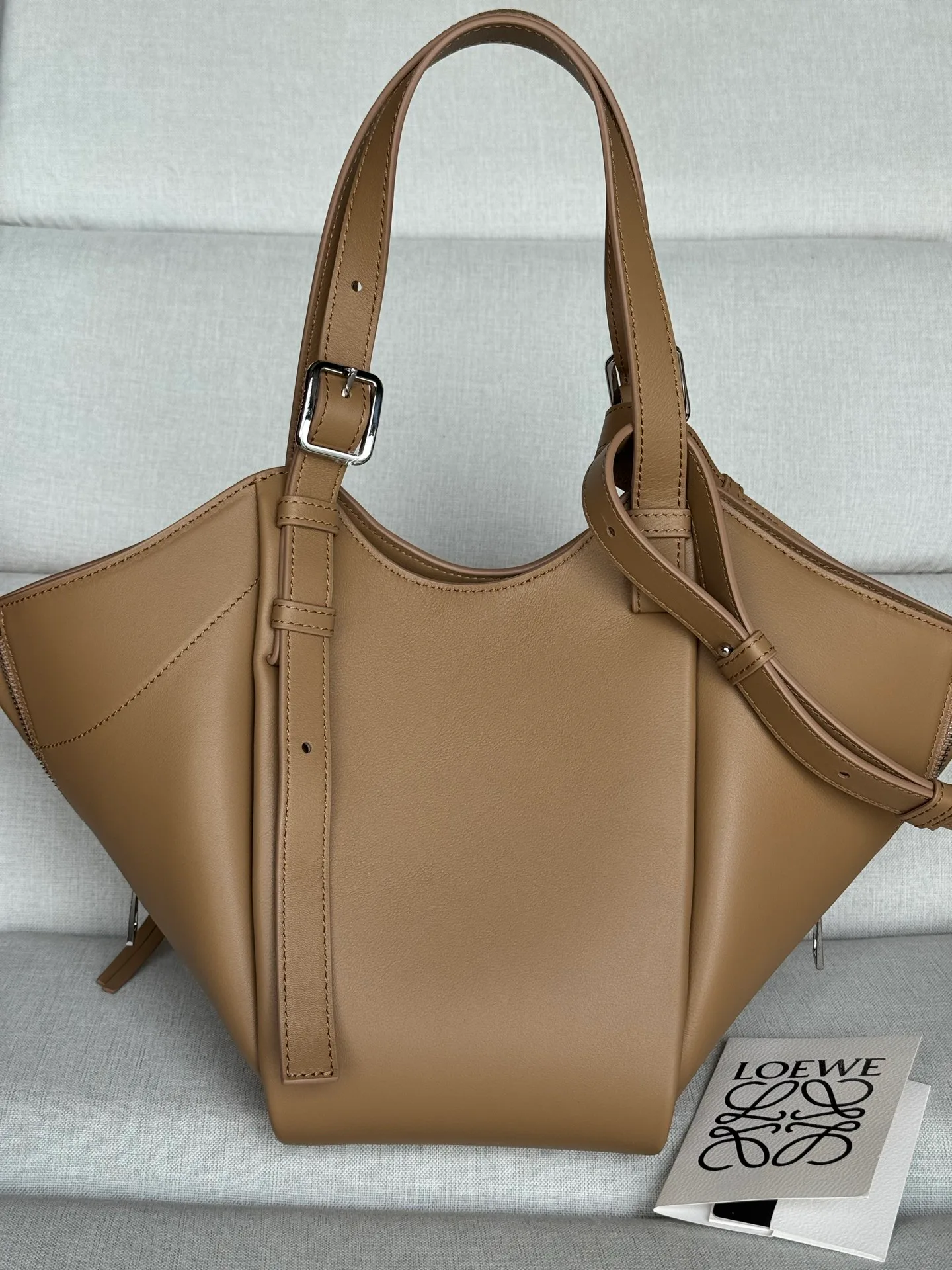 Классические Сумки Женские Loewe 11621927