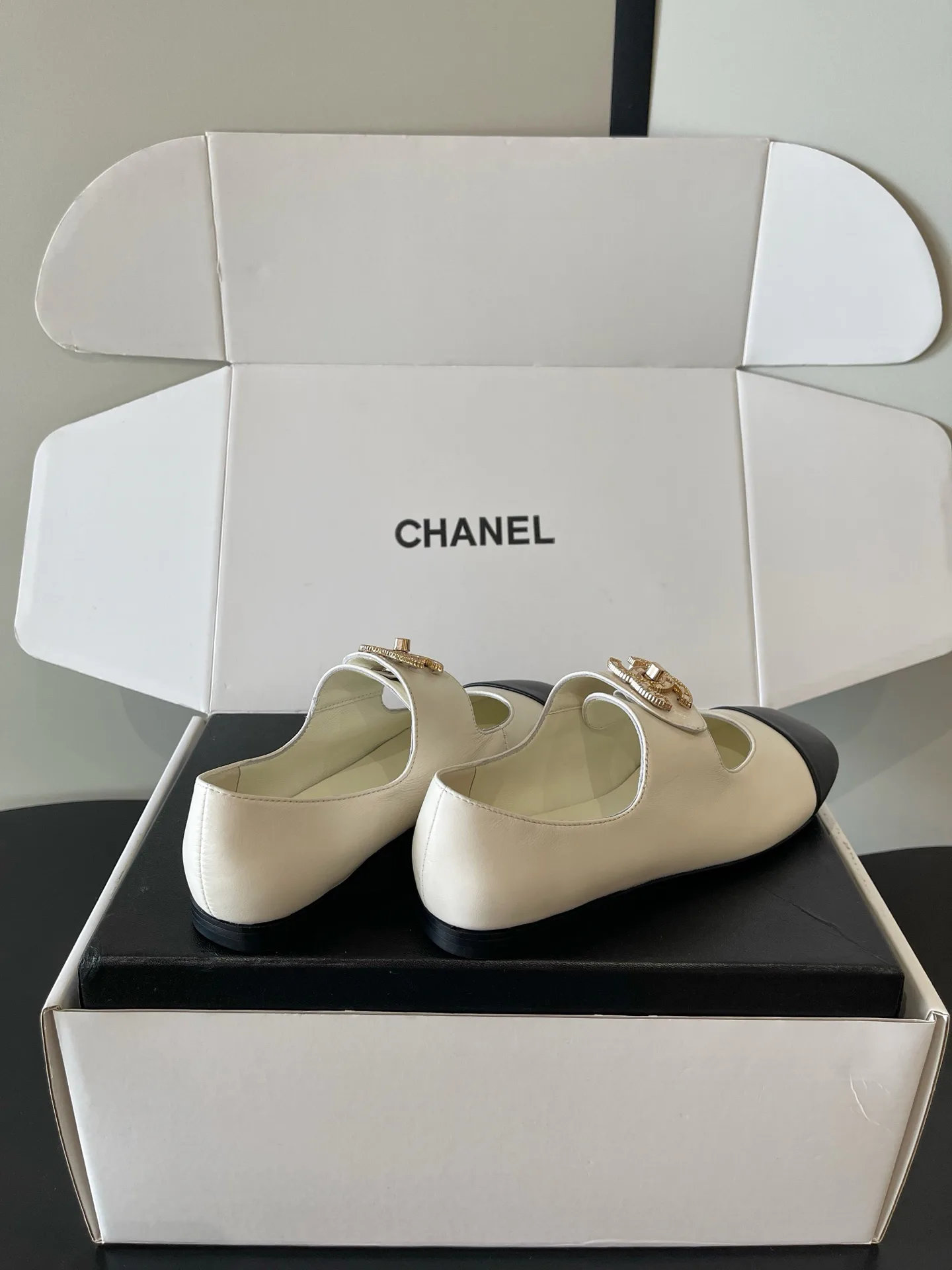 Туфли Женские Chanel 18234970