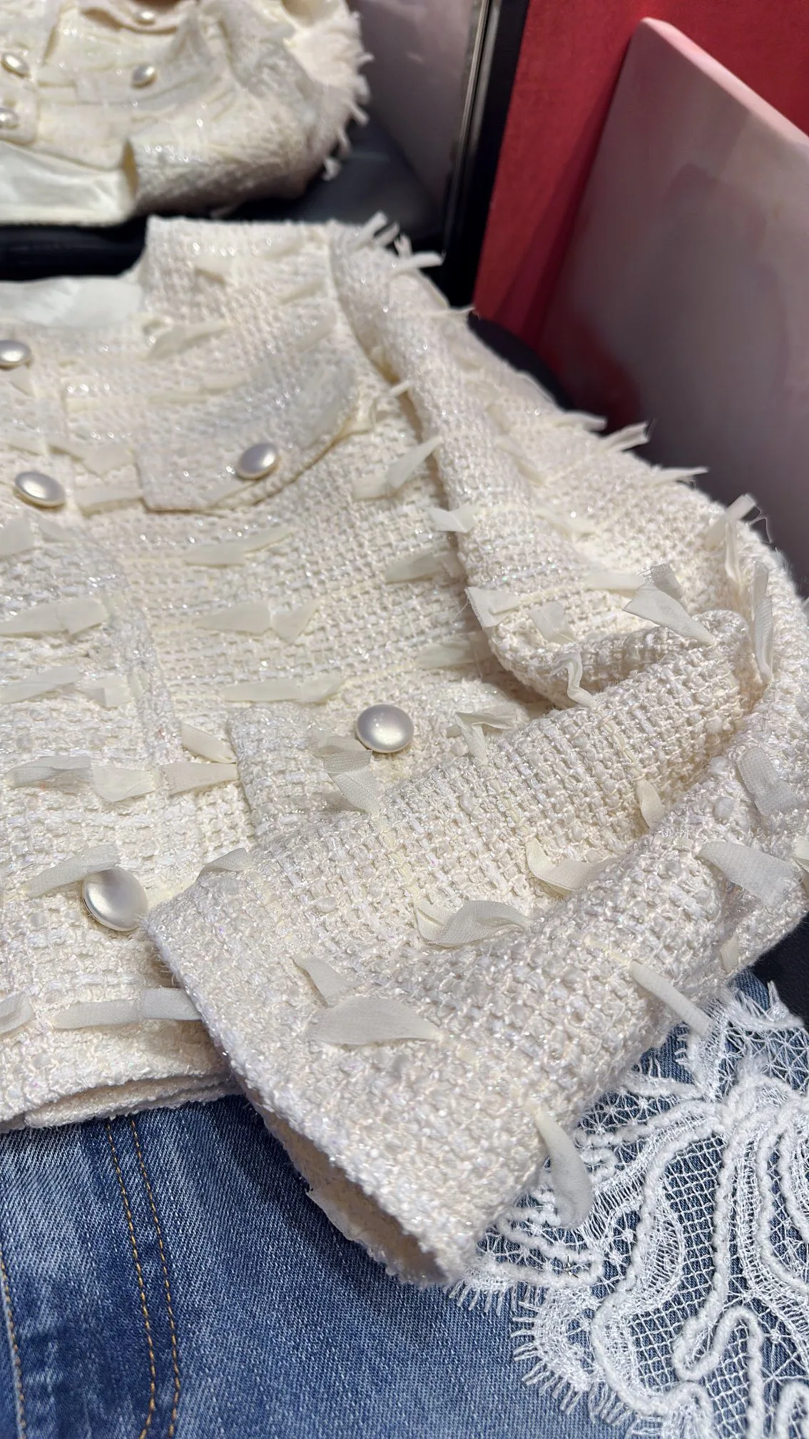 Куртки И Пуховики Женские Chanel 15868