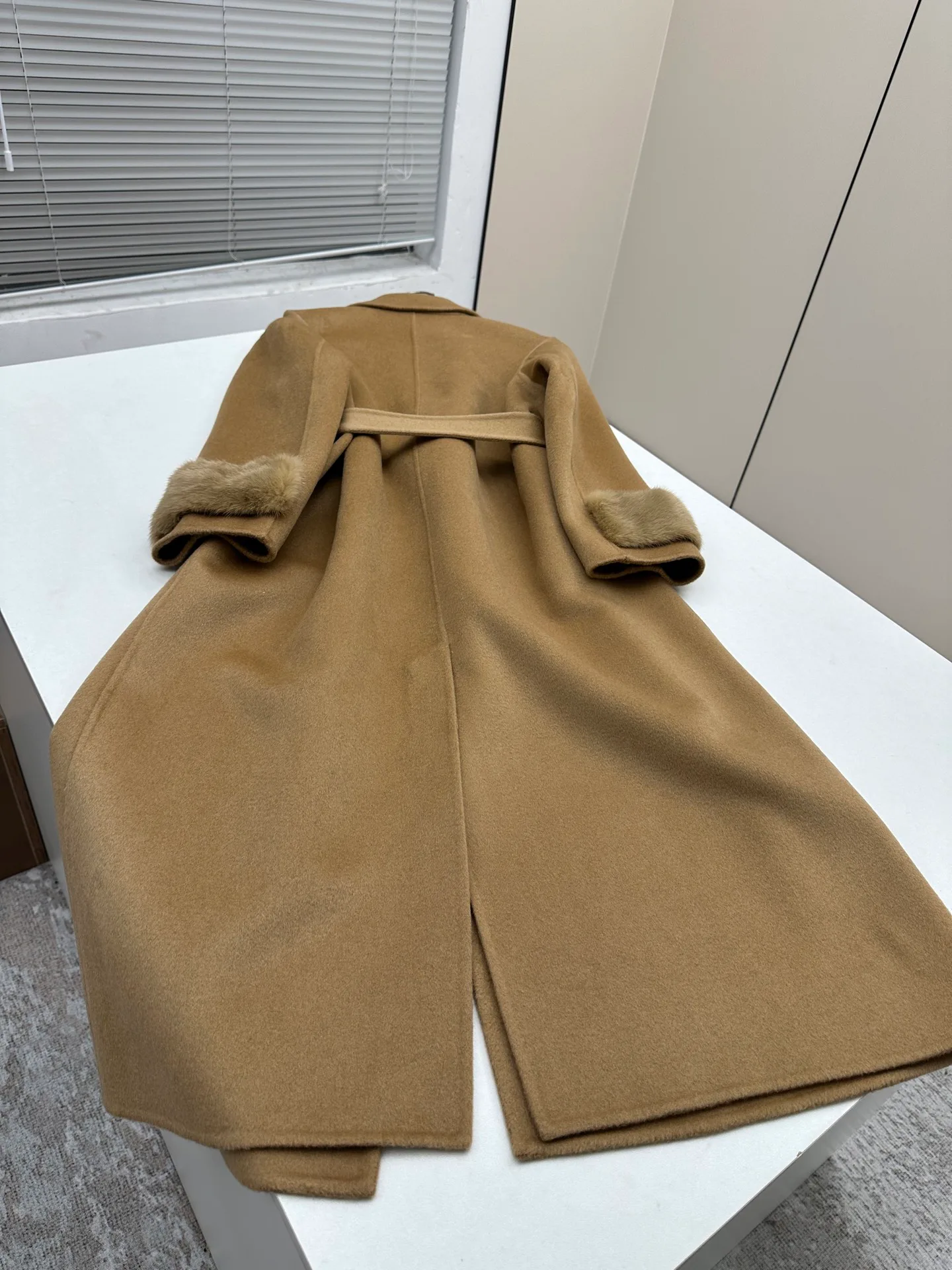 Пальто Женские Fendi 19484429