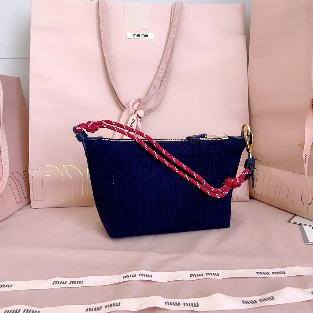 Сумки На Ремне Женские Miu Miu 3885407