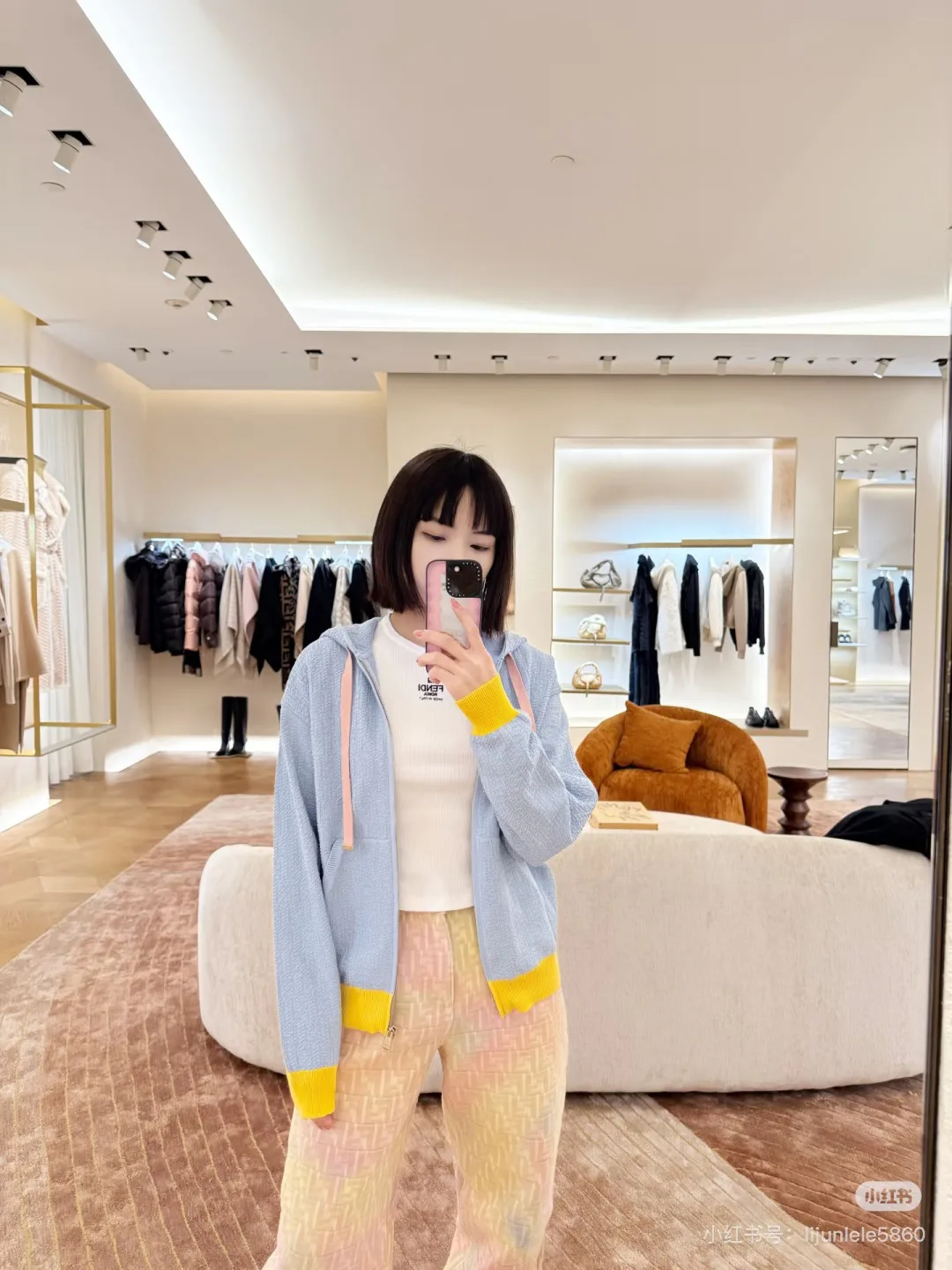 Куртки И Пуховики Женские Fendi 1714687