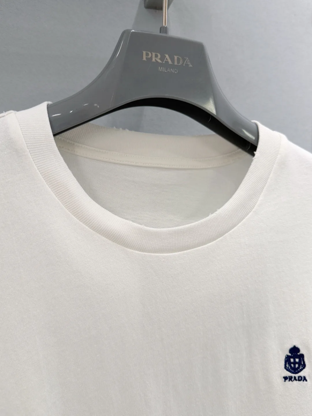 Футболки Женские Prada 13564980