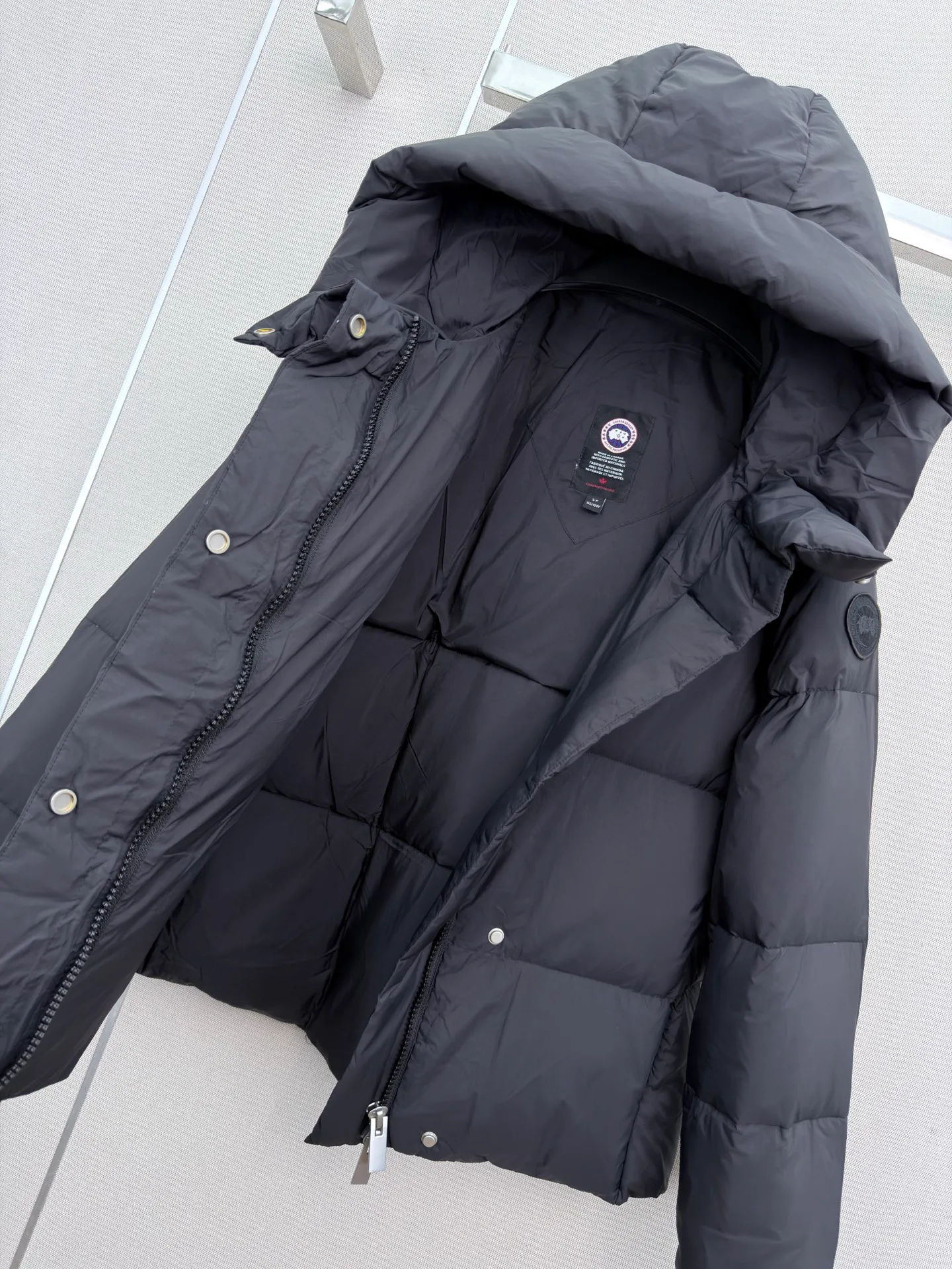 Куртки И Пуховики Женские Canada Goose 18056339