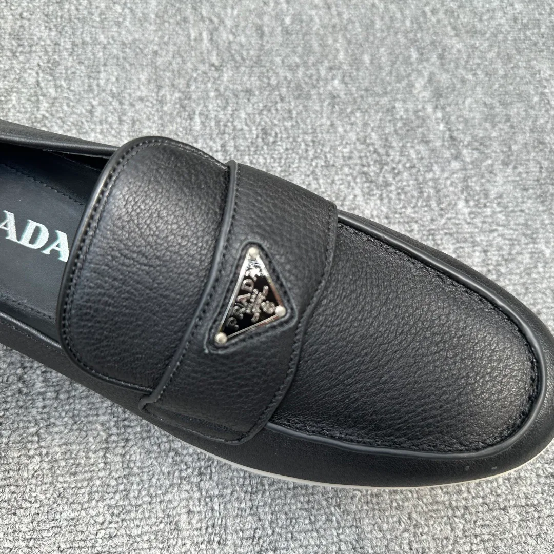 Лоферы И Туфли Мужские Prada 18076296