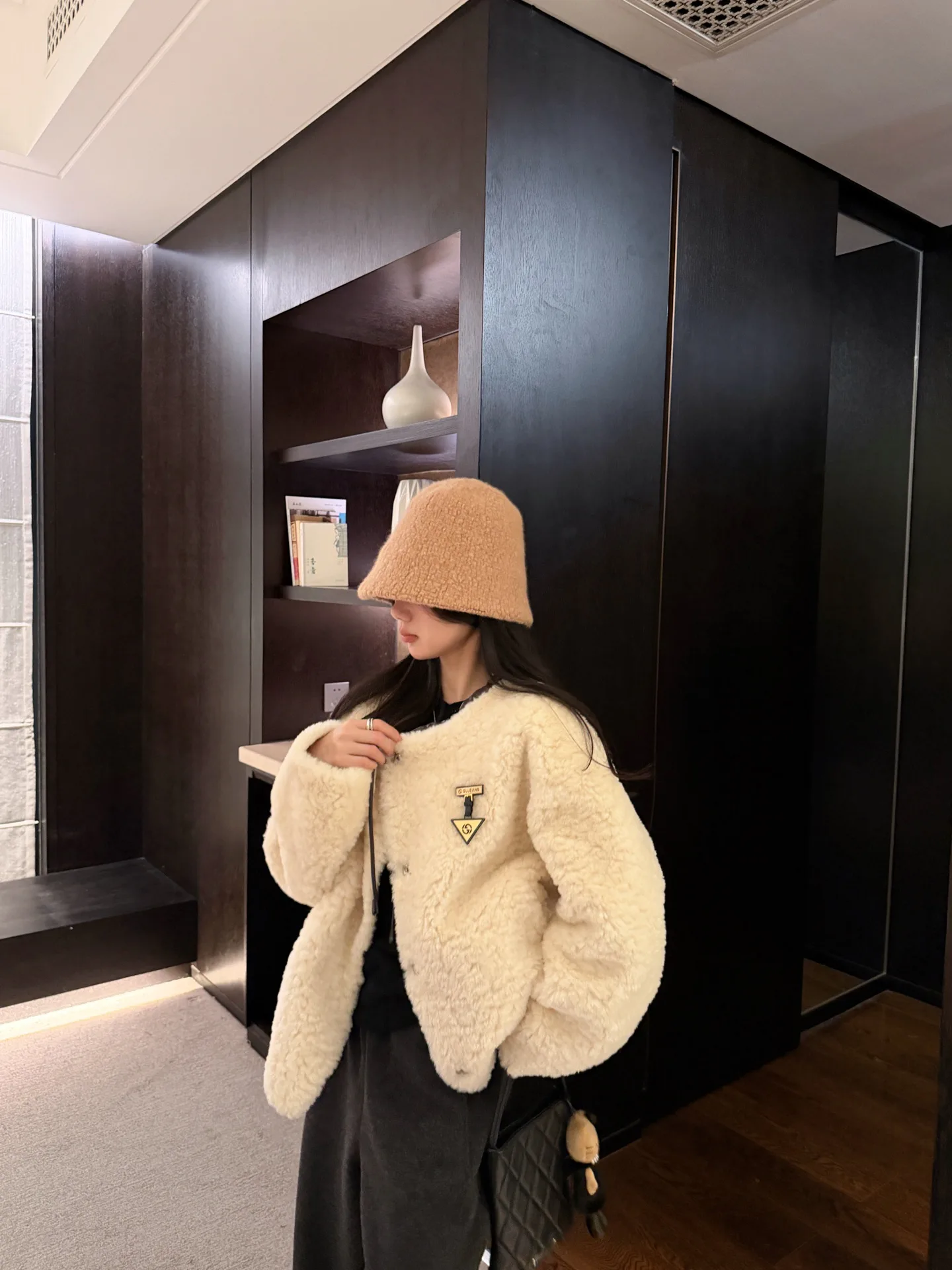 Шубы Женские Chanel 836009