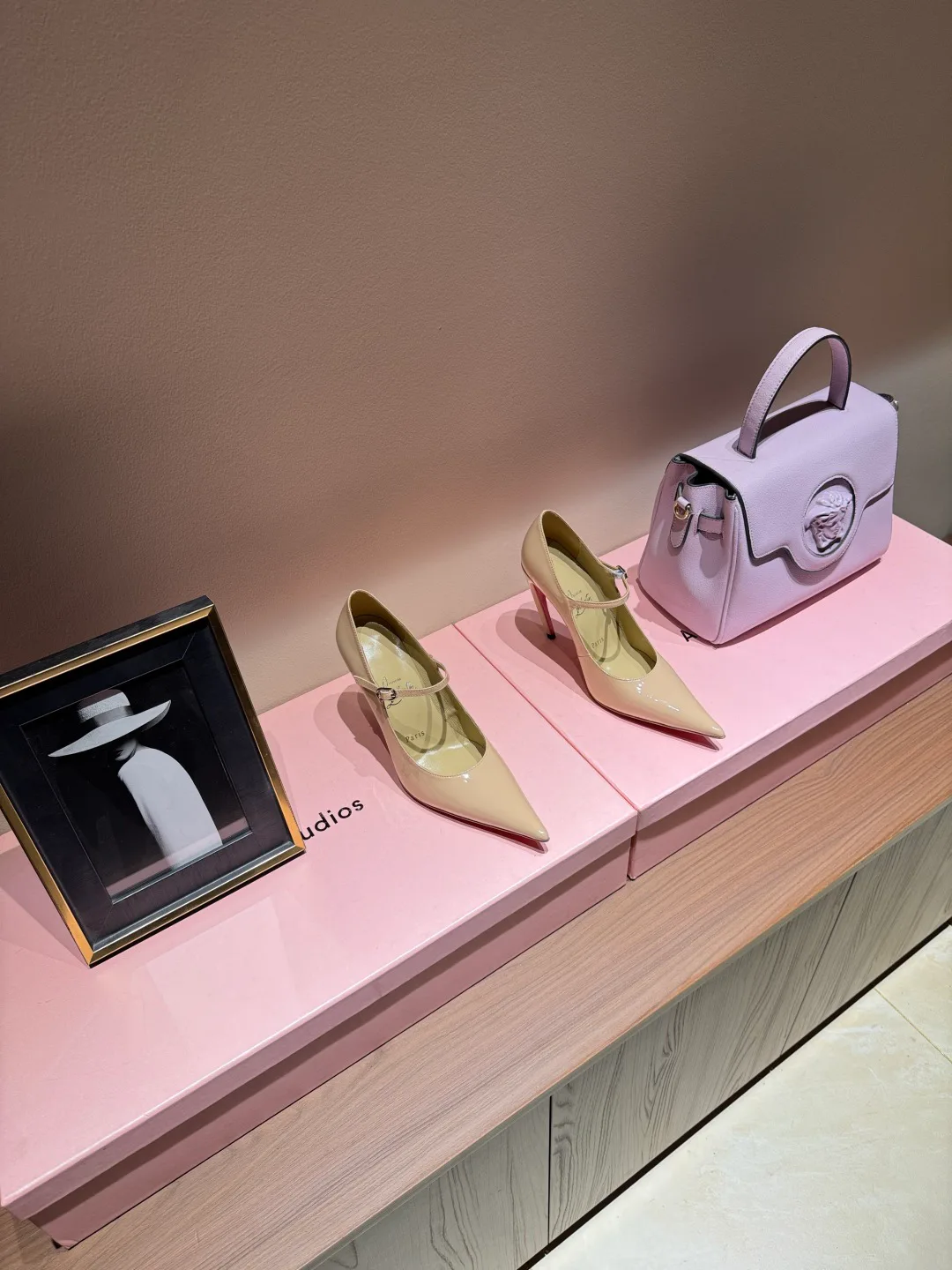 Туфли Женские Christian Louboutin 4743809