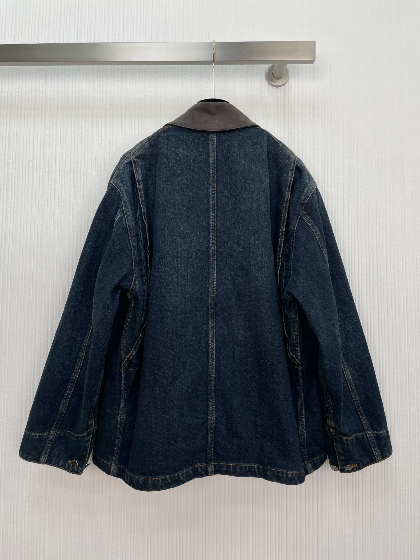 Куртки И Пуховики Женские Prada 18721608