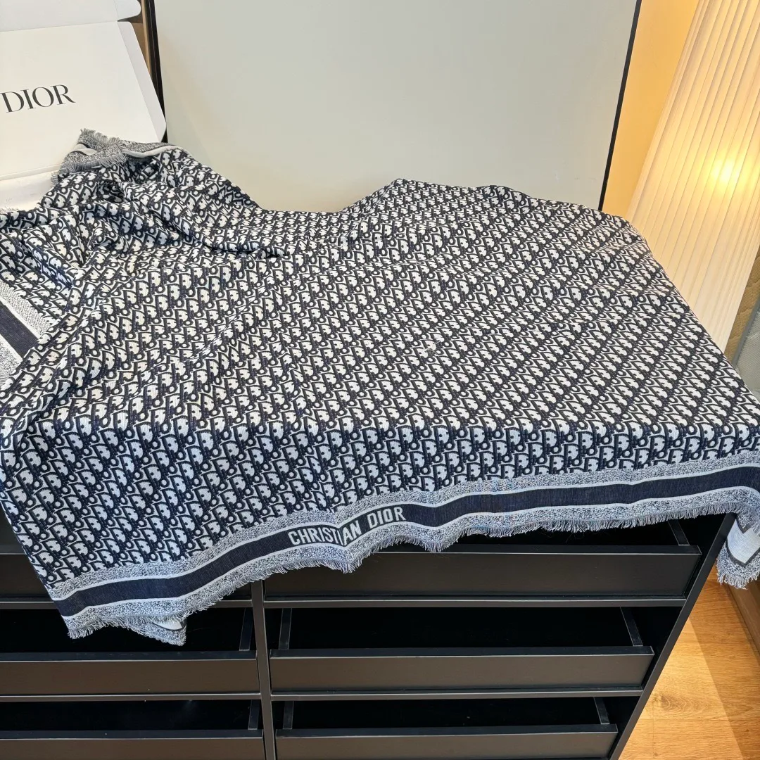 Платки Christian Dior 463701