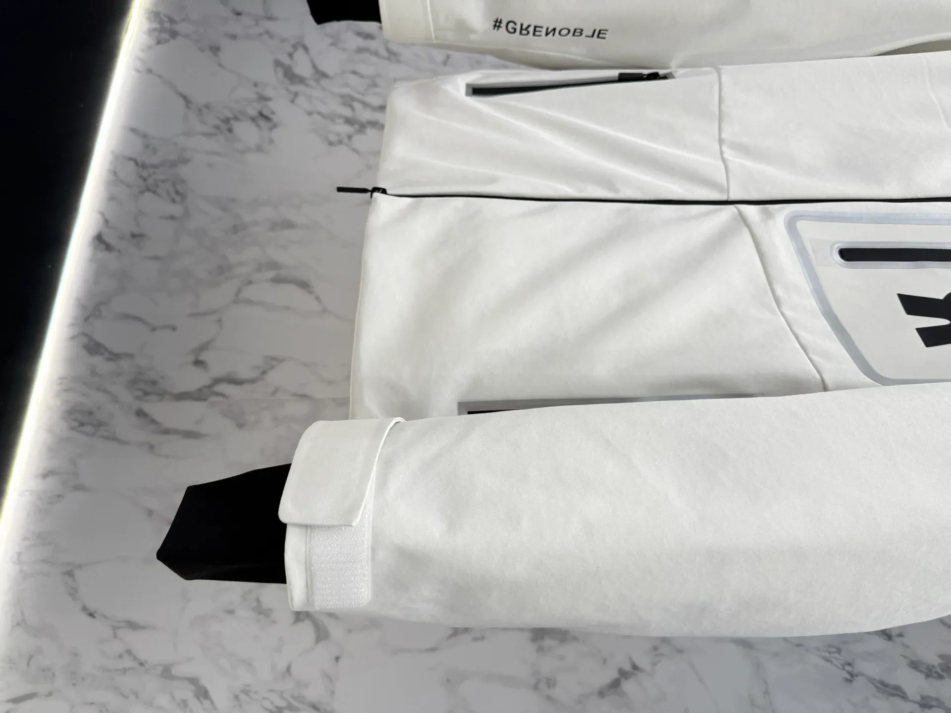 Куртки И Пуховики Мужские Moncler 859352