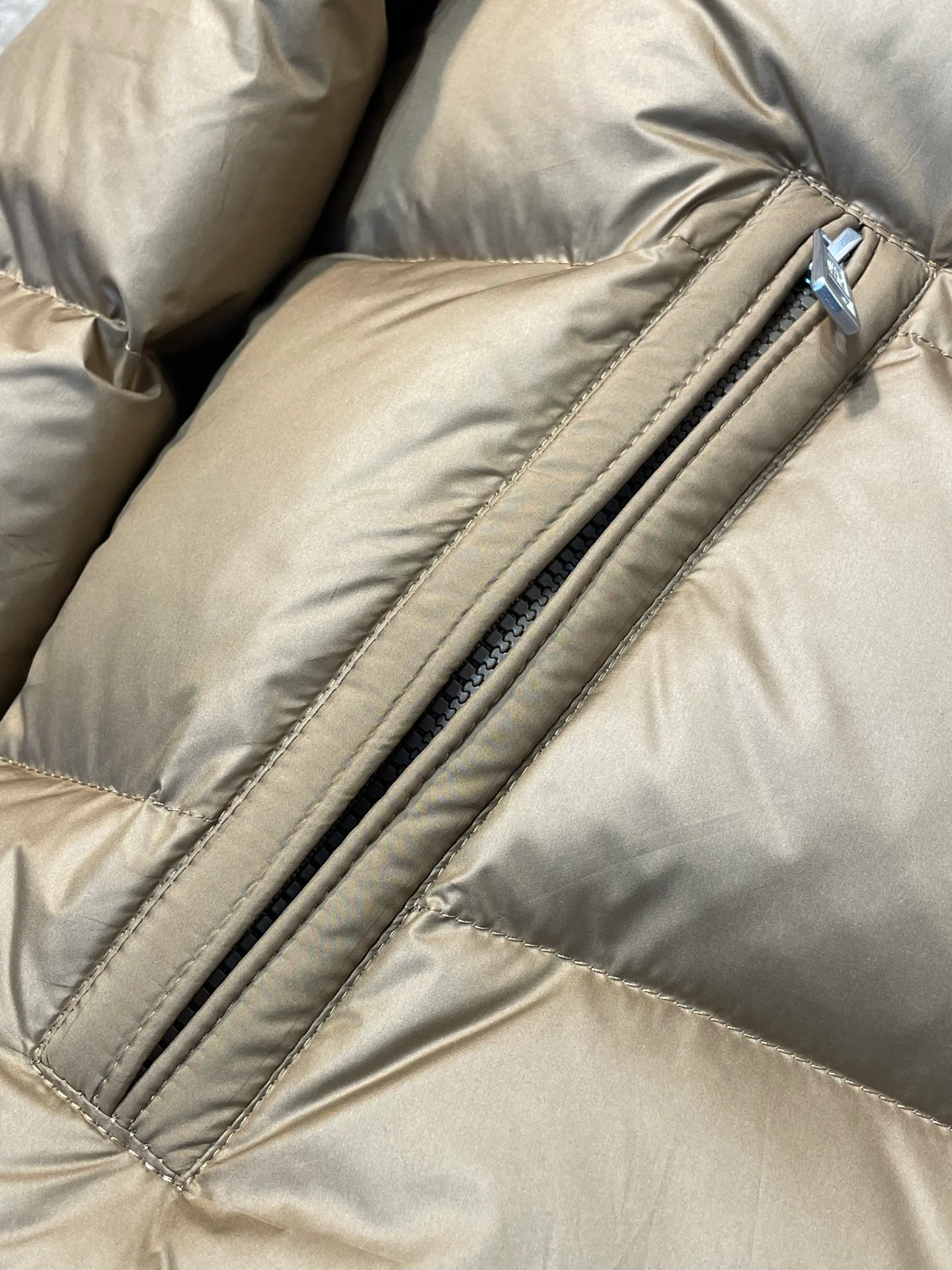Куртки И Пуховики Женские Moncler 4472332