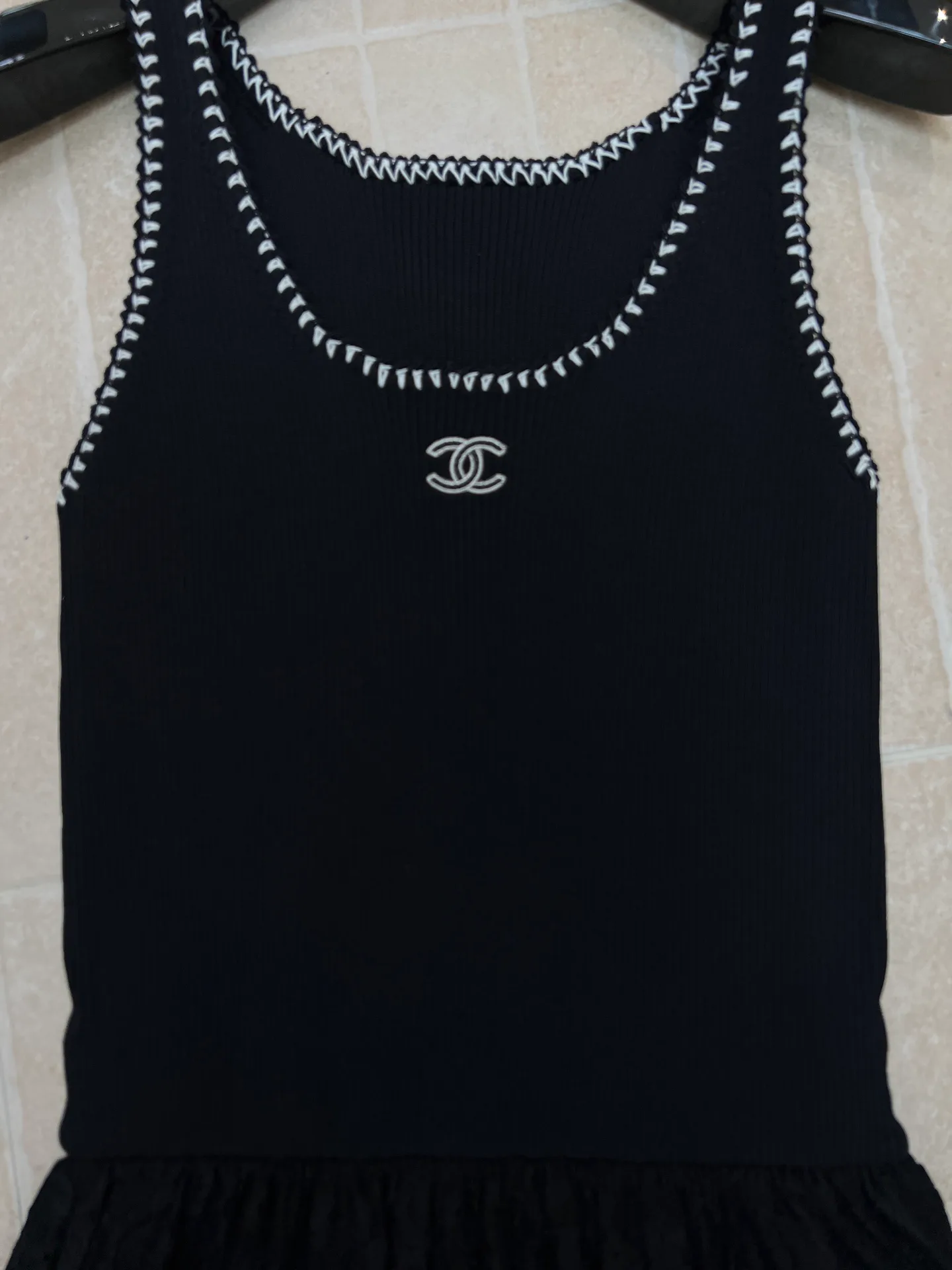 Платья Женские Chanel 11700180