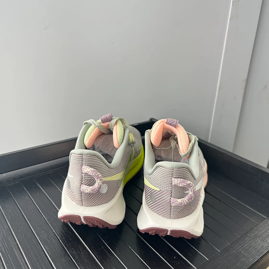 Кроссовки Женские Nike 1265