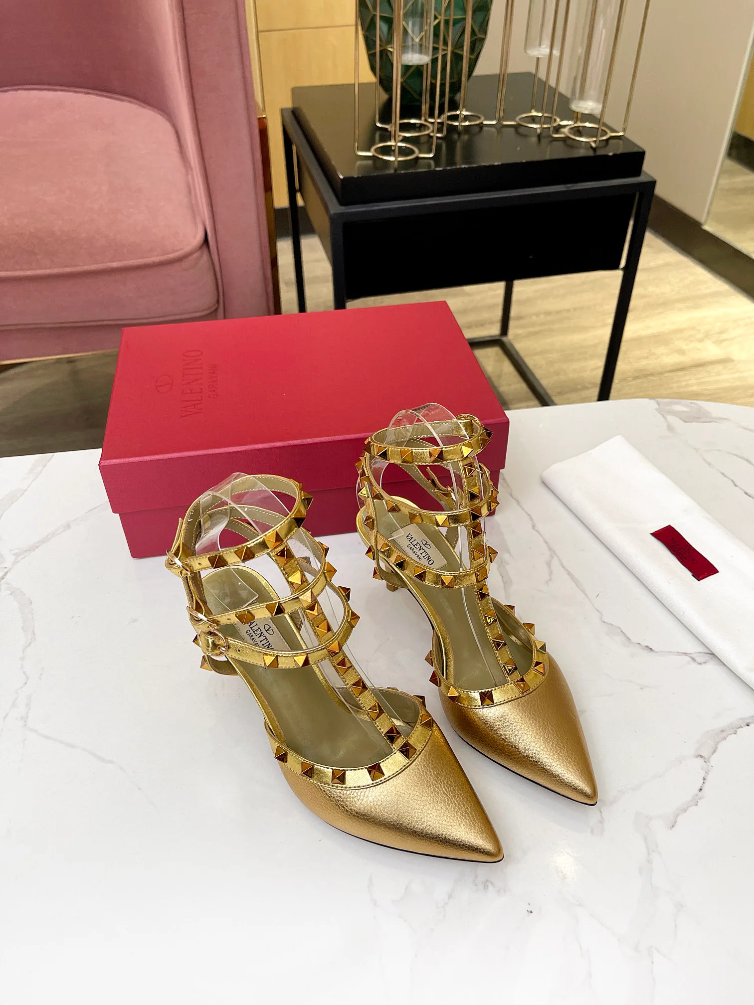 Босоножки Женские Valentino 17956825