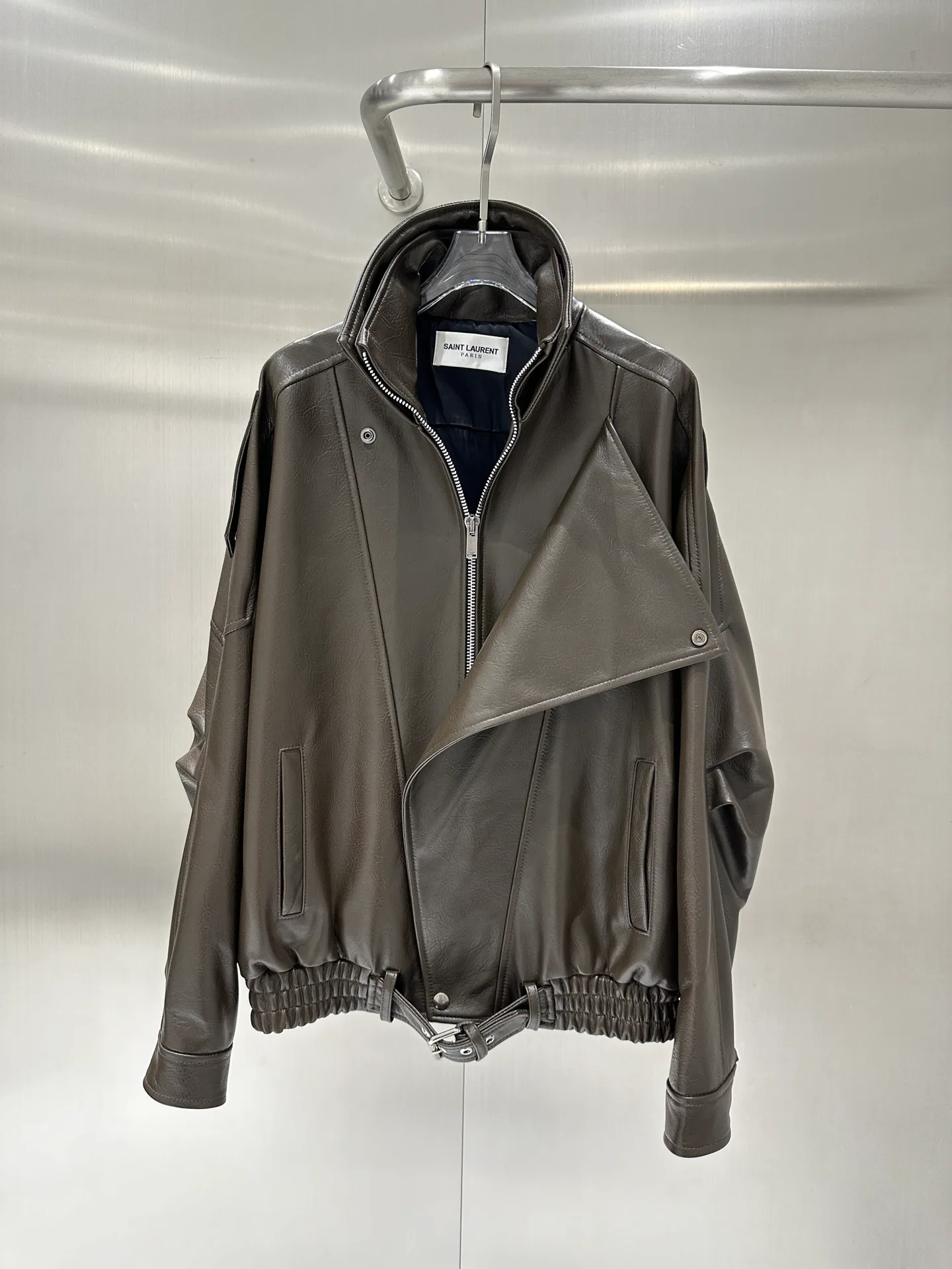 Кожаные Куртки И Дублёнки Женские Saint Laurent 5350234