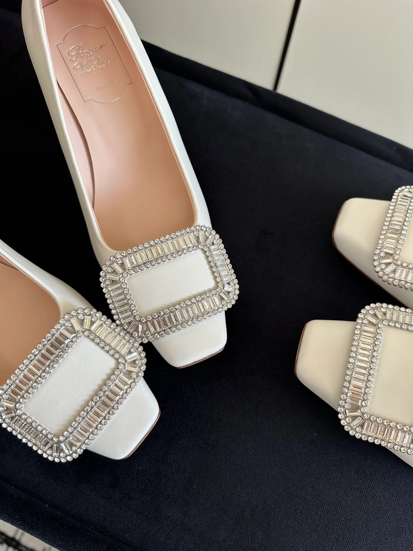 Туфли Женские Roger Vivier 17624507