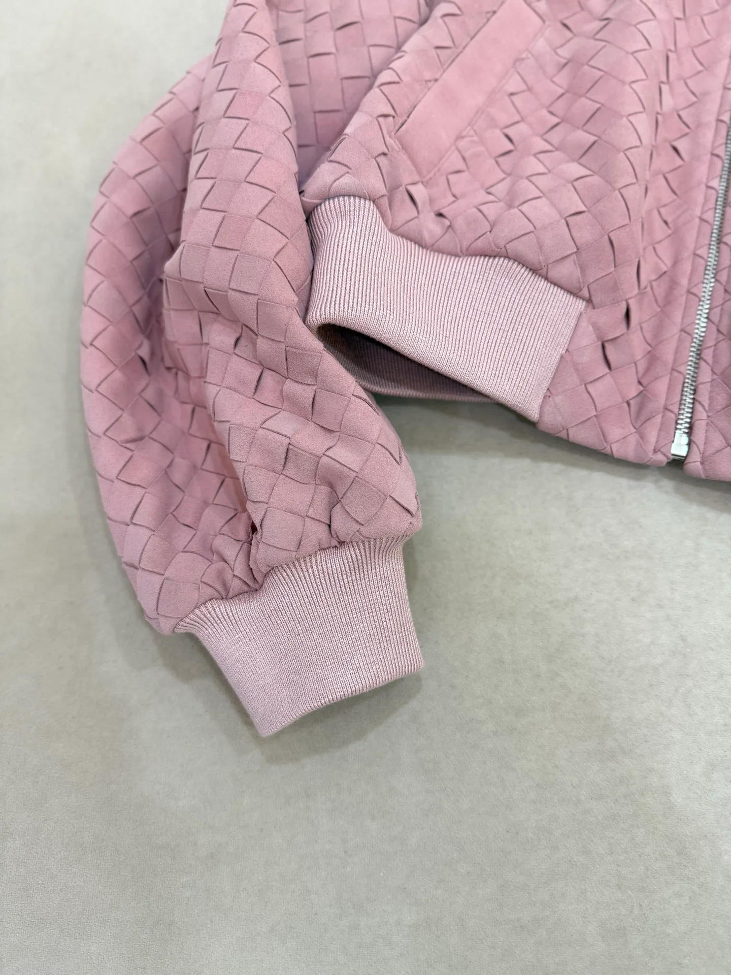 Кожаные Куртки И Дублёнки Женские Bottega Veneta 18208781