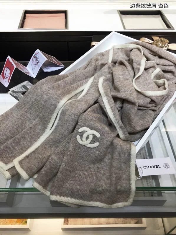 Шарфы Chanel 18093313