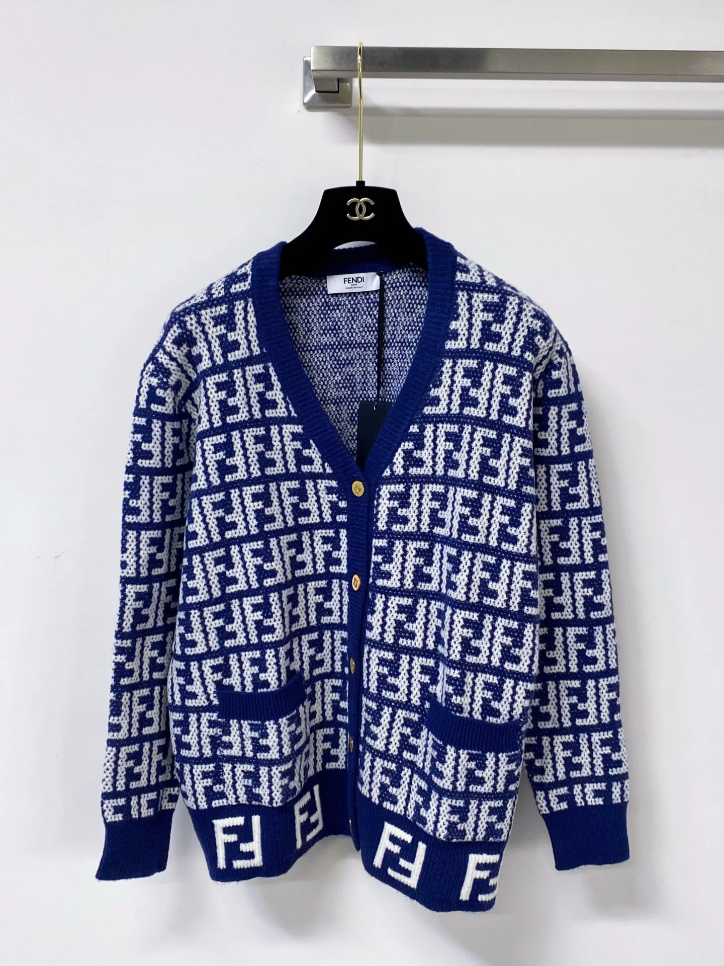Джемперы И Свитеры Женские Fendi 18150714
