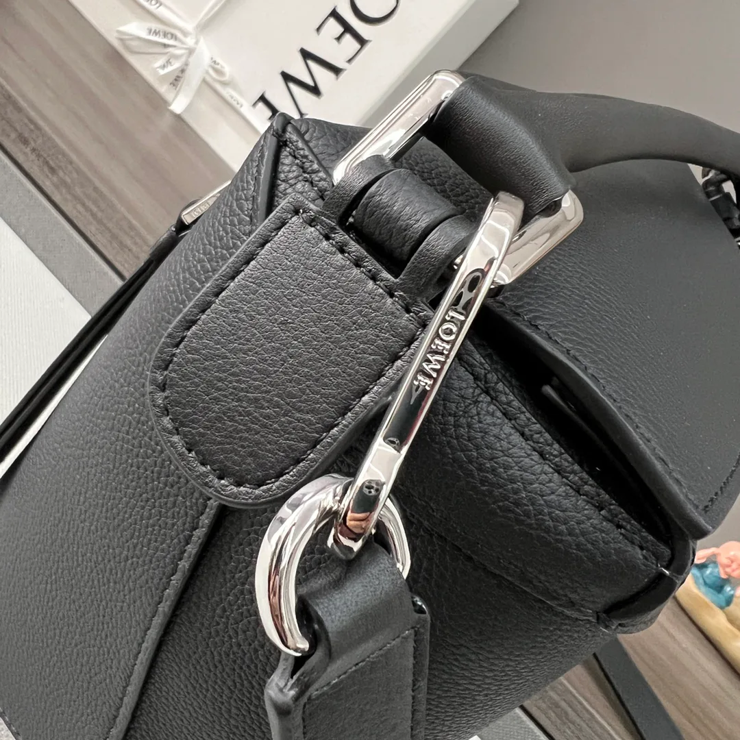 Классические Сумки Женские Loewe 11513577