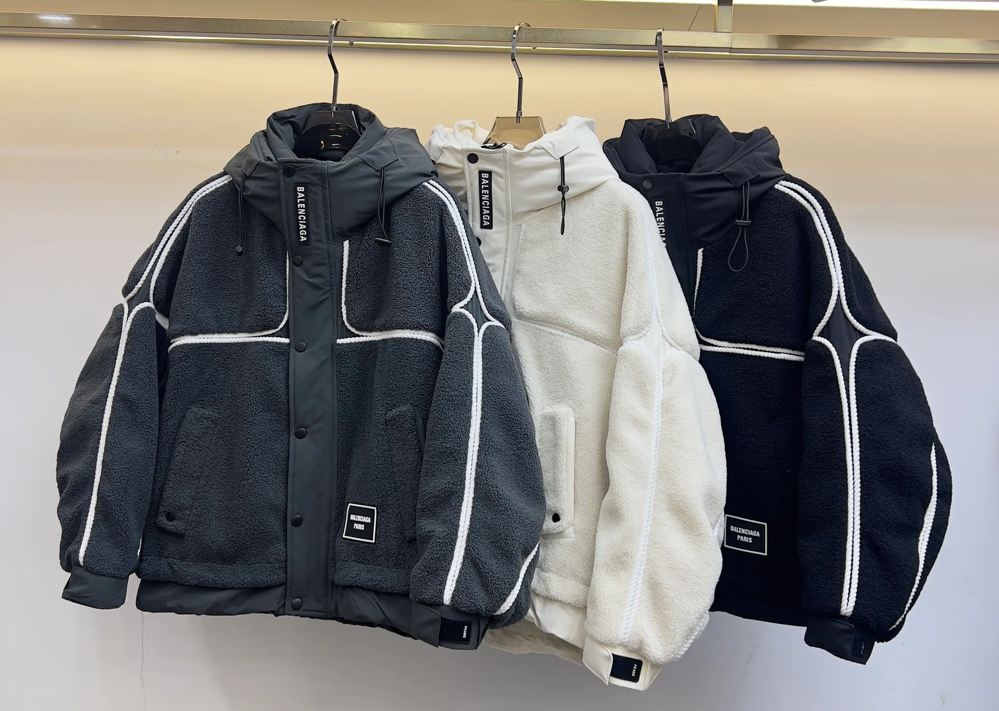 Куртки И Пуховики Женские Balenciaga 844048