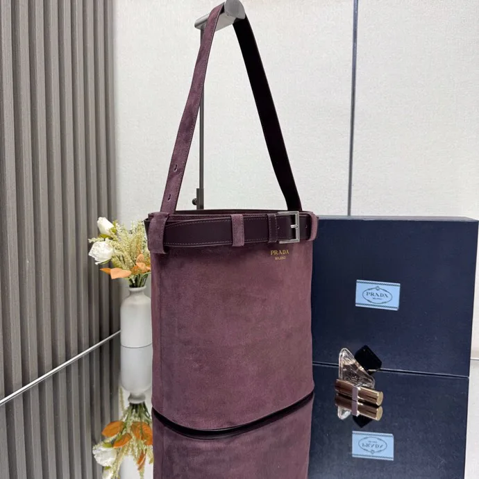 Классические Сумки Женские Prada 13332198