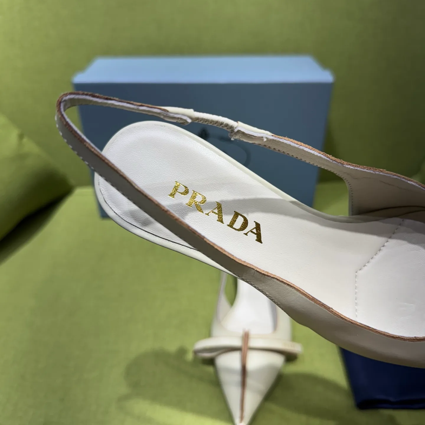 Туфли Женские Prada 18709015