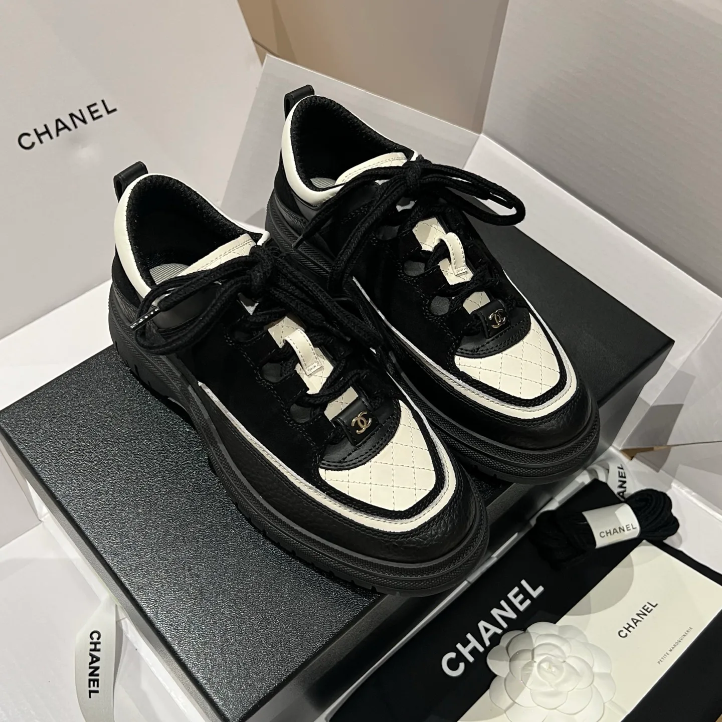 Кроссовки Женские Chanel 1098015