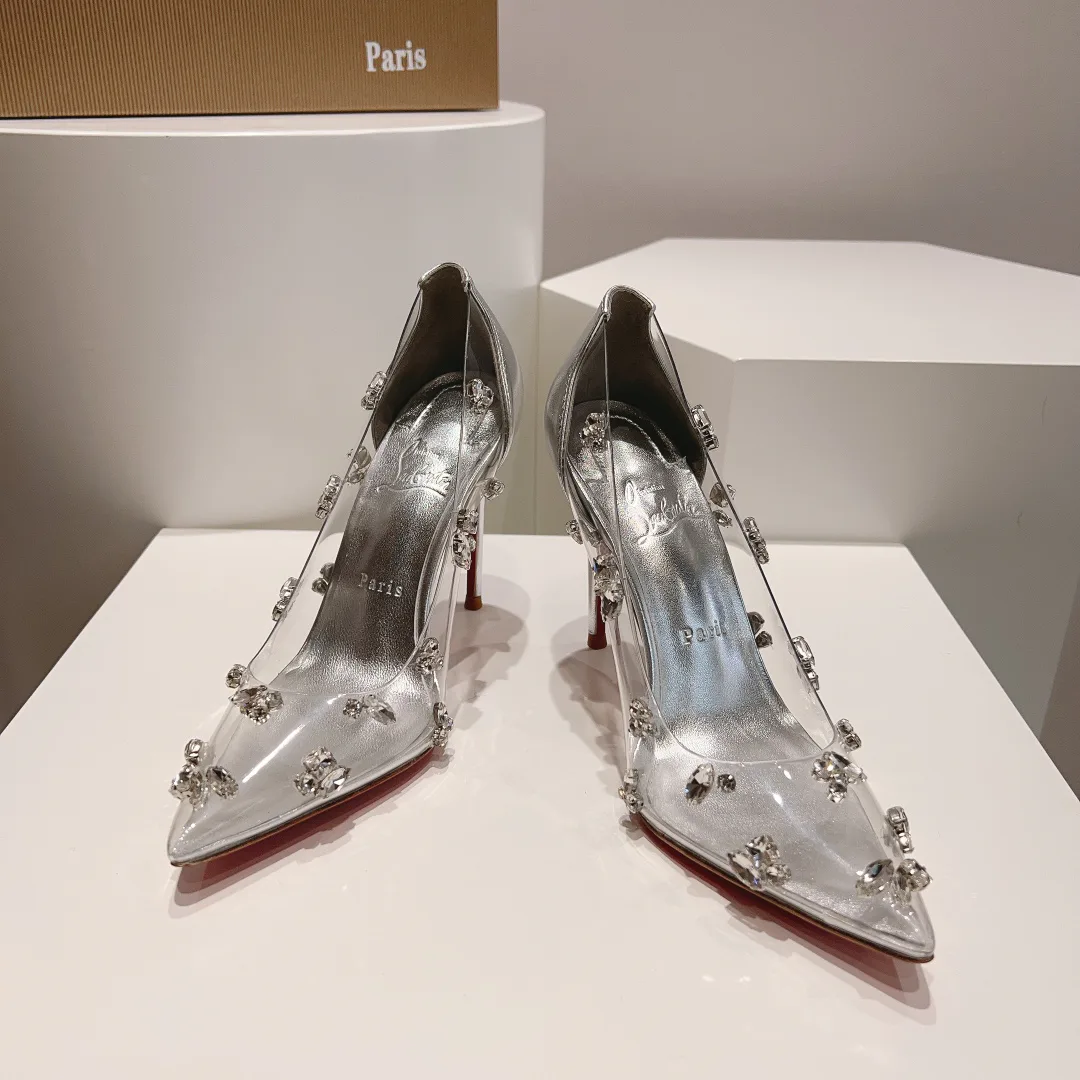 Туфли Женские Christian Louboutin 18004001