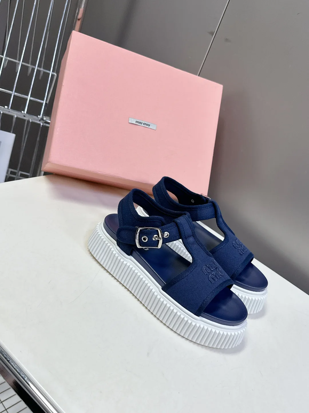 Босоножки Женские Miu Miu 13332434