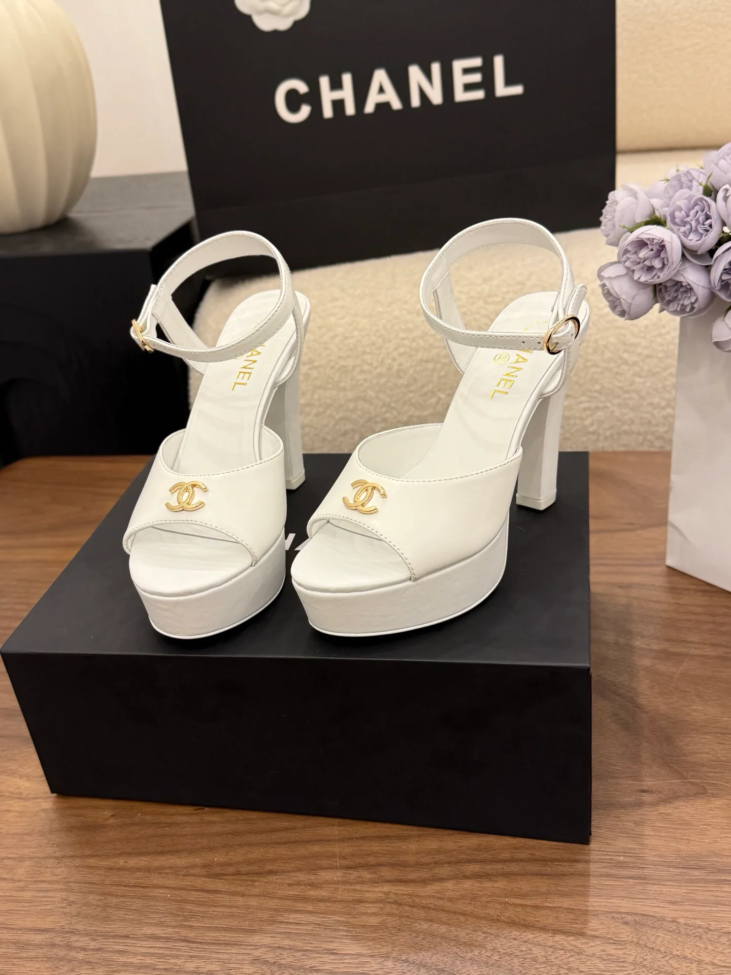 Сандалии Женские Chanel 11499635