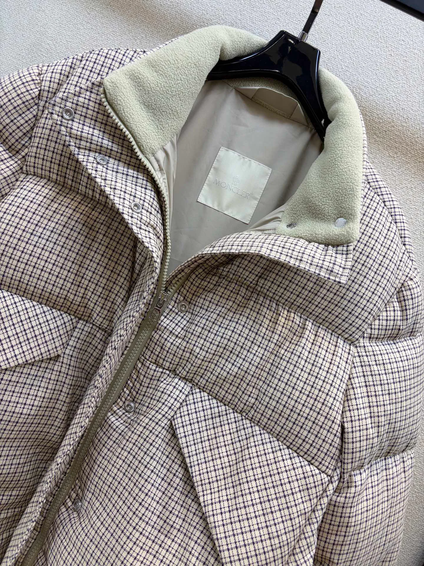 Куртки И Пуховики Женские Moncler 18605895
