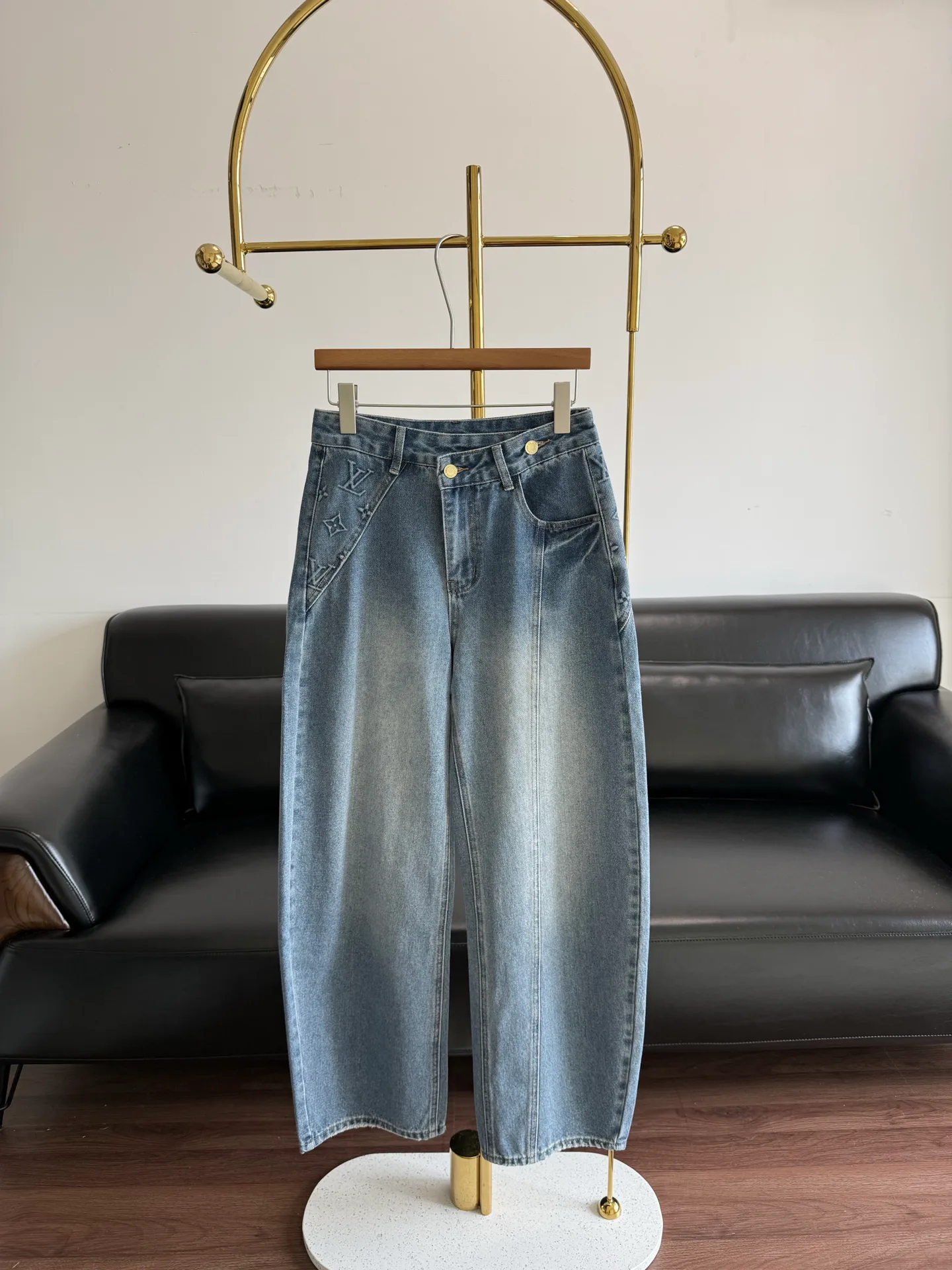 Джинсы Женские Louis Vuitton 17342409