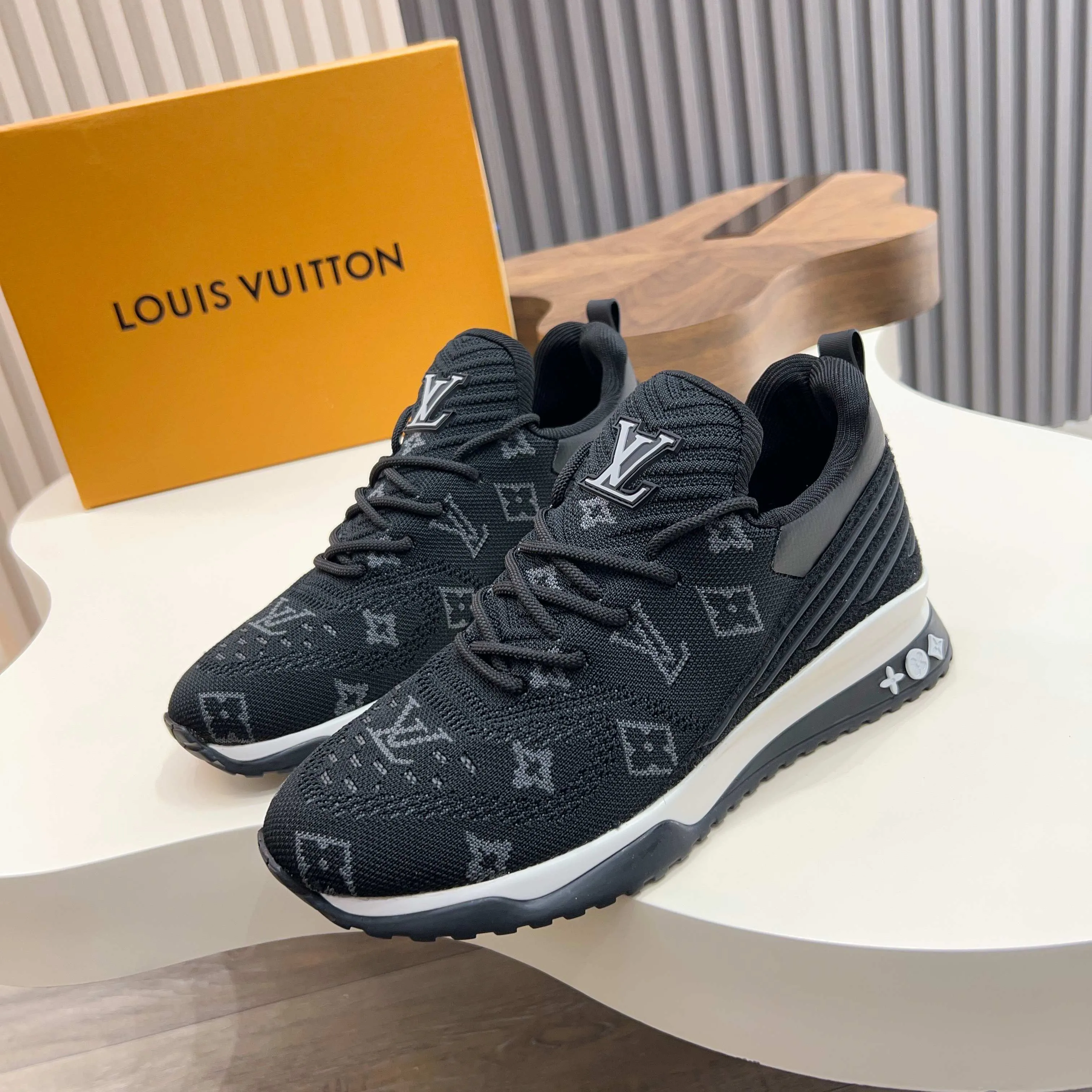 Кроссовки Мужские Louis Vuitton 631060