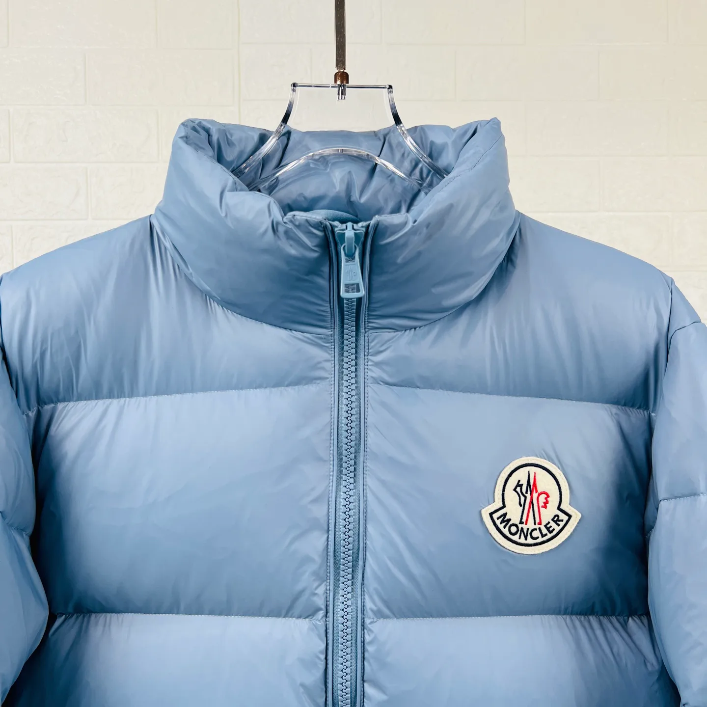 Куртки И Пуховики Женские Moncler 18770307