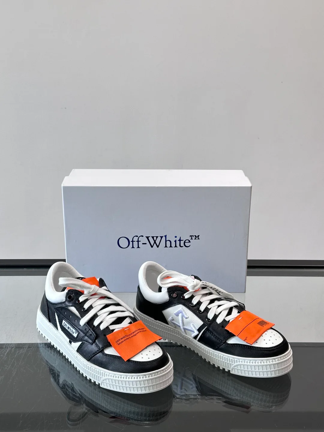 Кроссовки Женские Off-White 18102422
