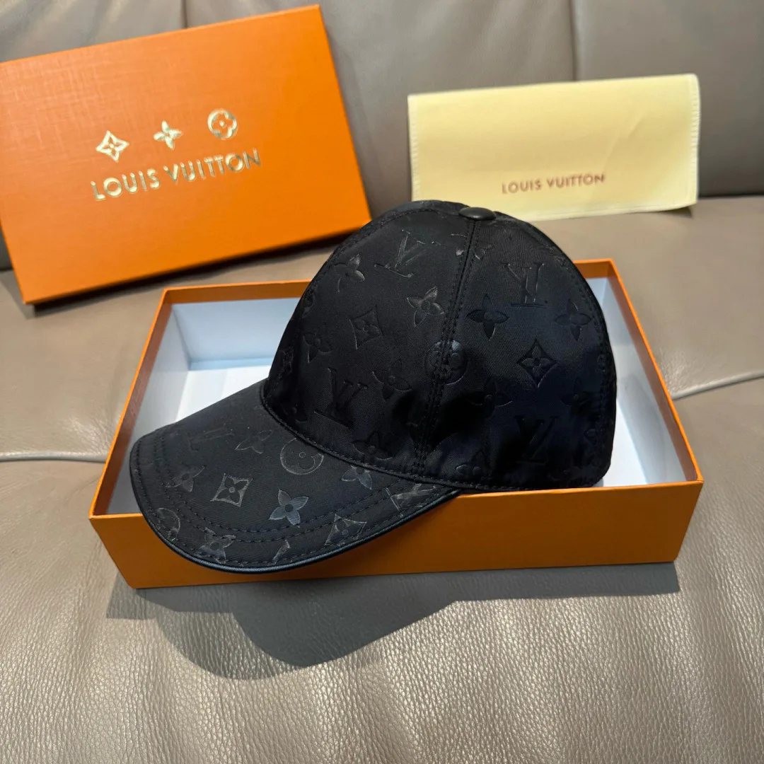 Головные Уборы Louis Vuitton 11529609
