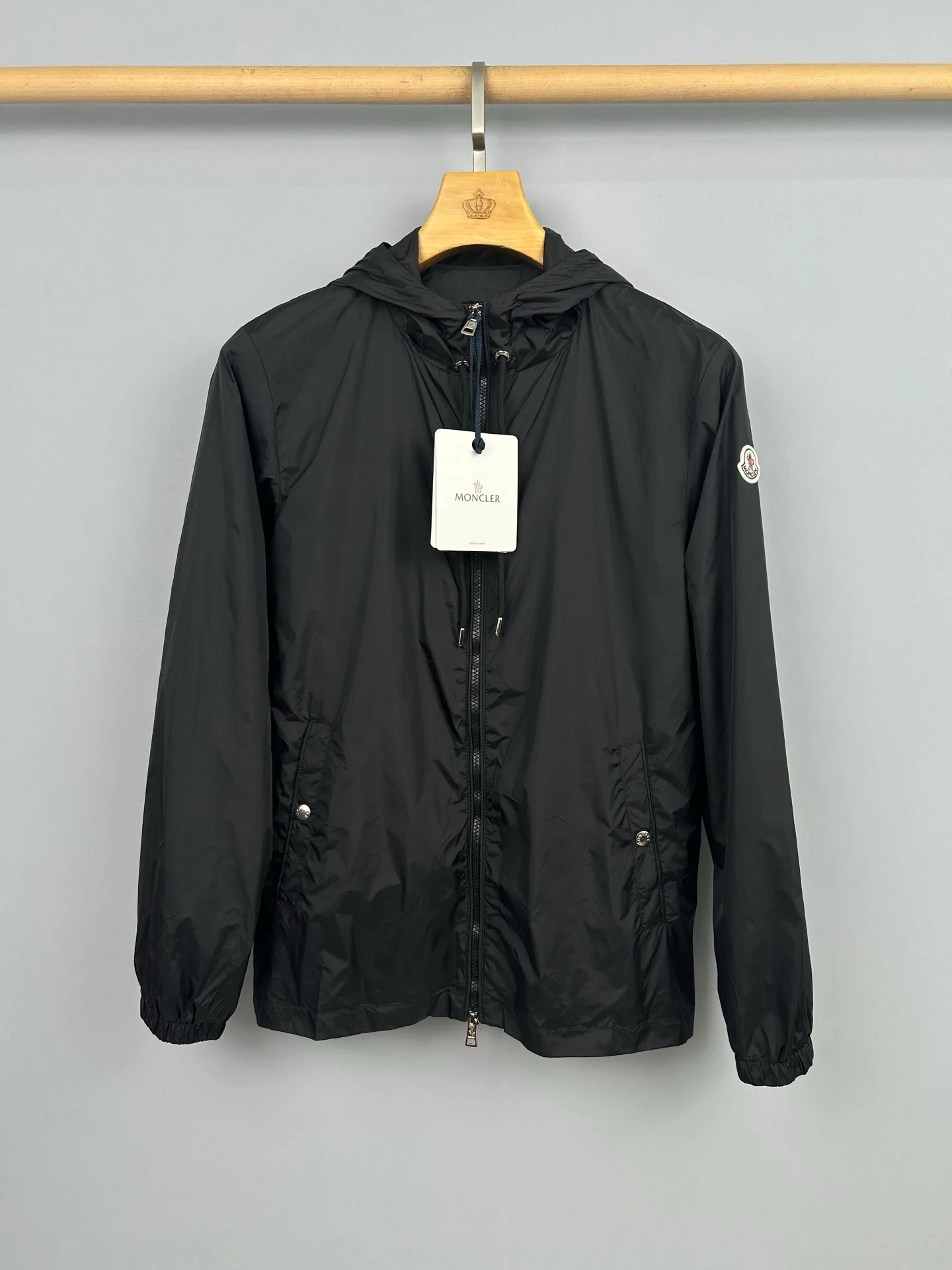 Куртки И Пуховики Мужские Moncler 13137537
