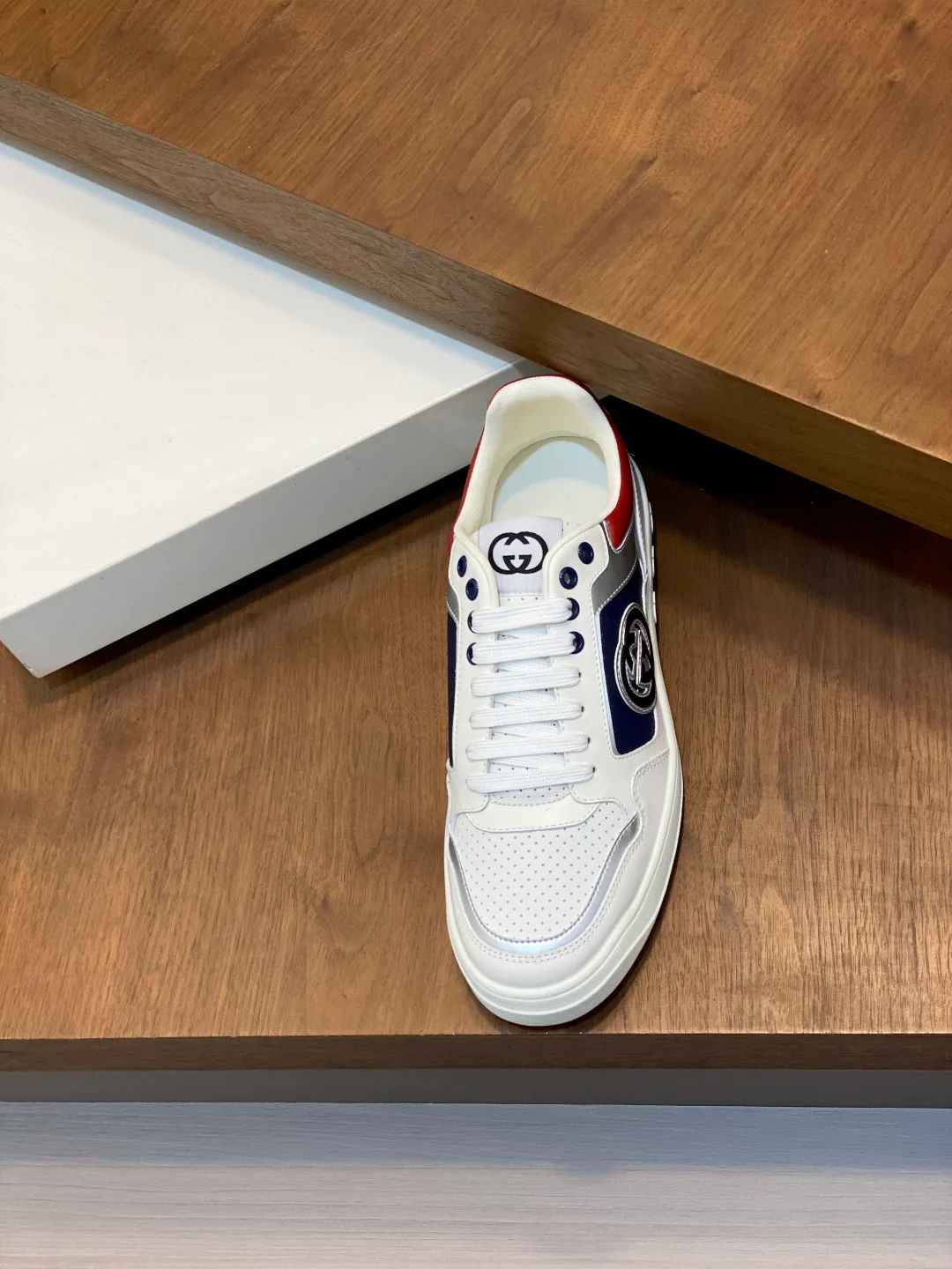 Кроссовки Мужские Gucci 18039631