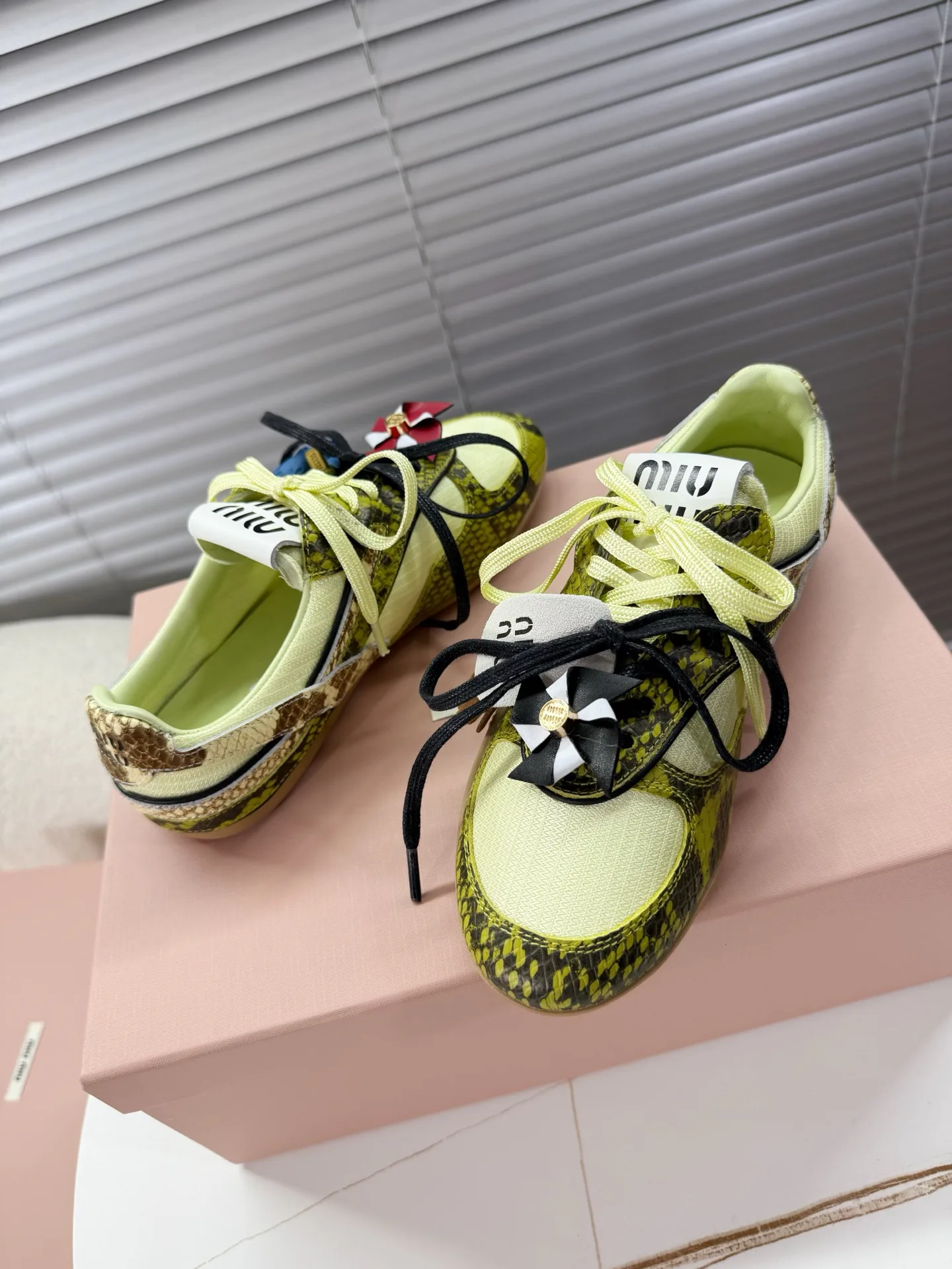 Кроссовки Женские Miu Miu 3742515