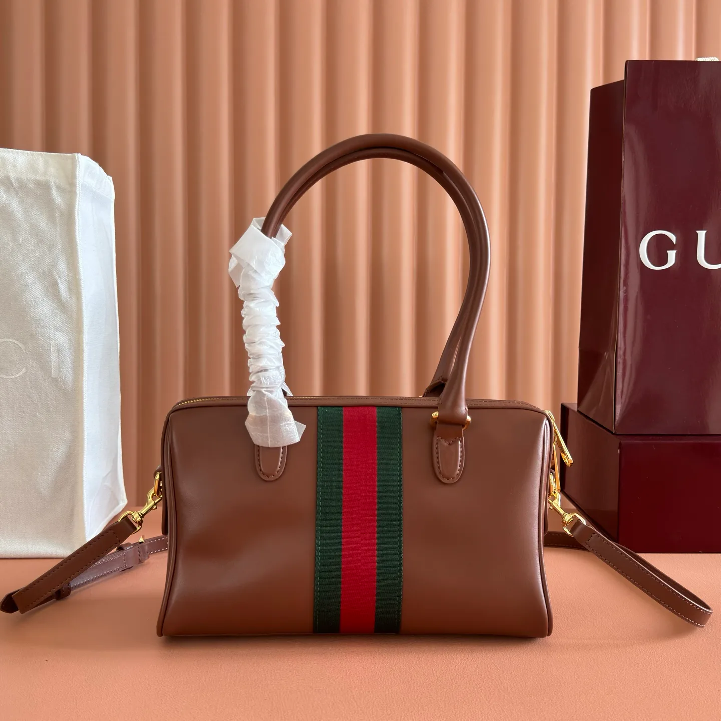 Классические Сумки Женские Gucci 18004477