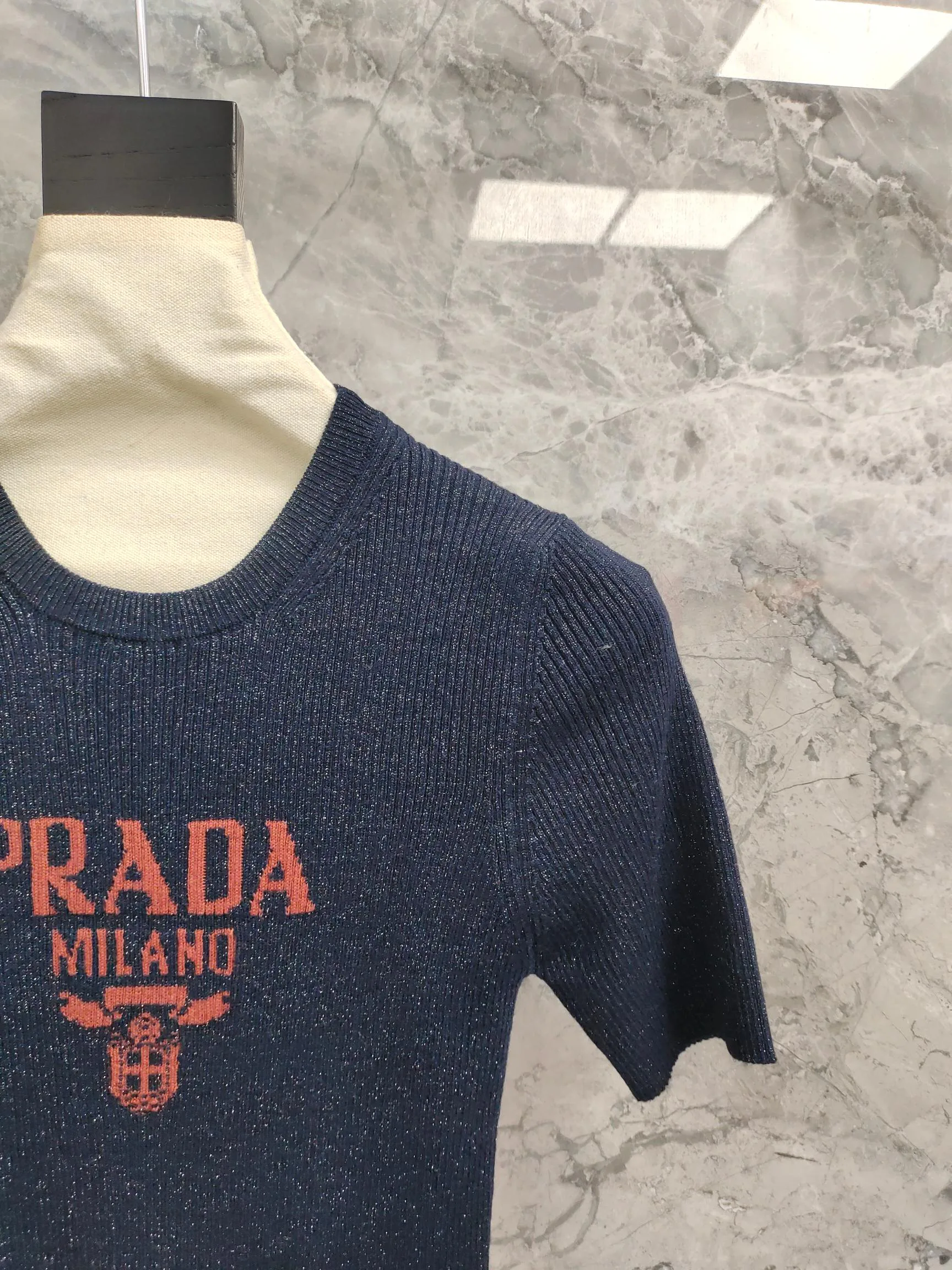 Футболки Женские Prada 9658737