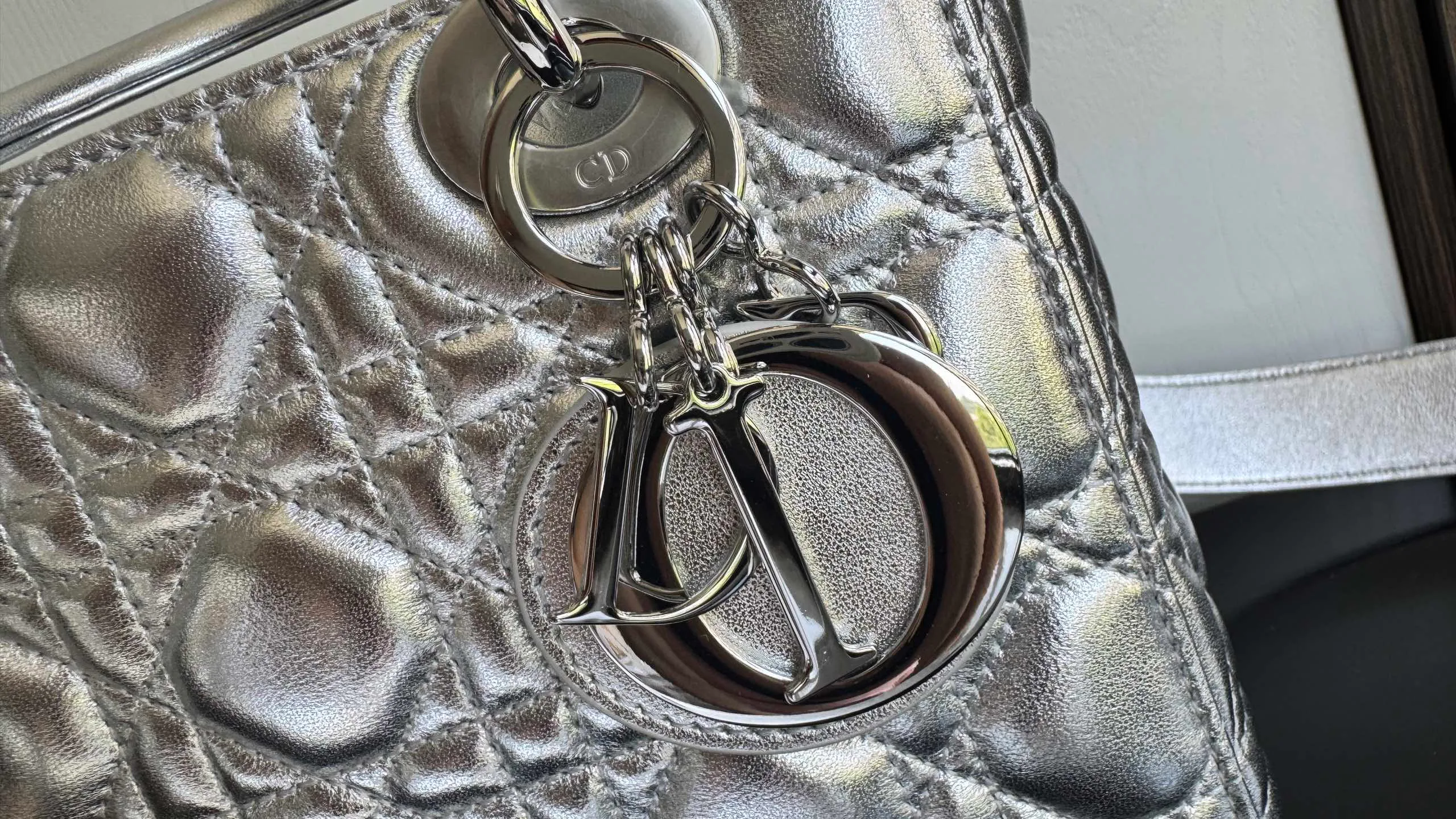 Классические Сумки Женские Christian Dior 17463954